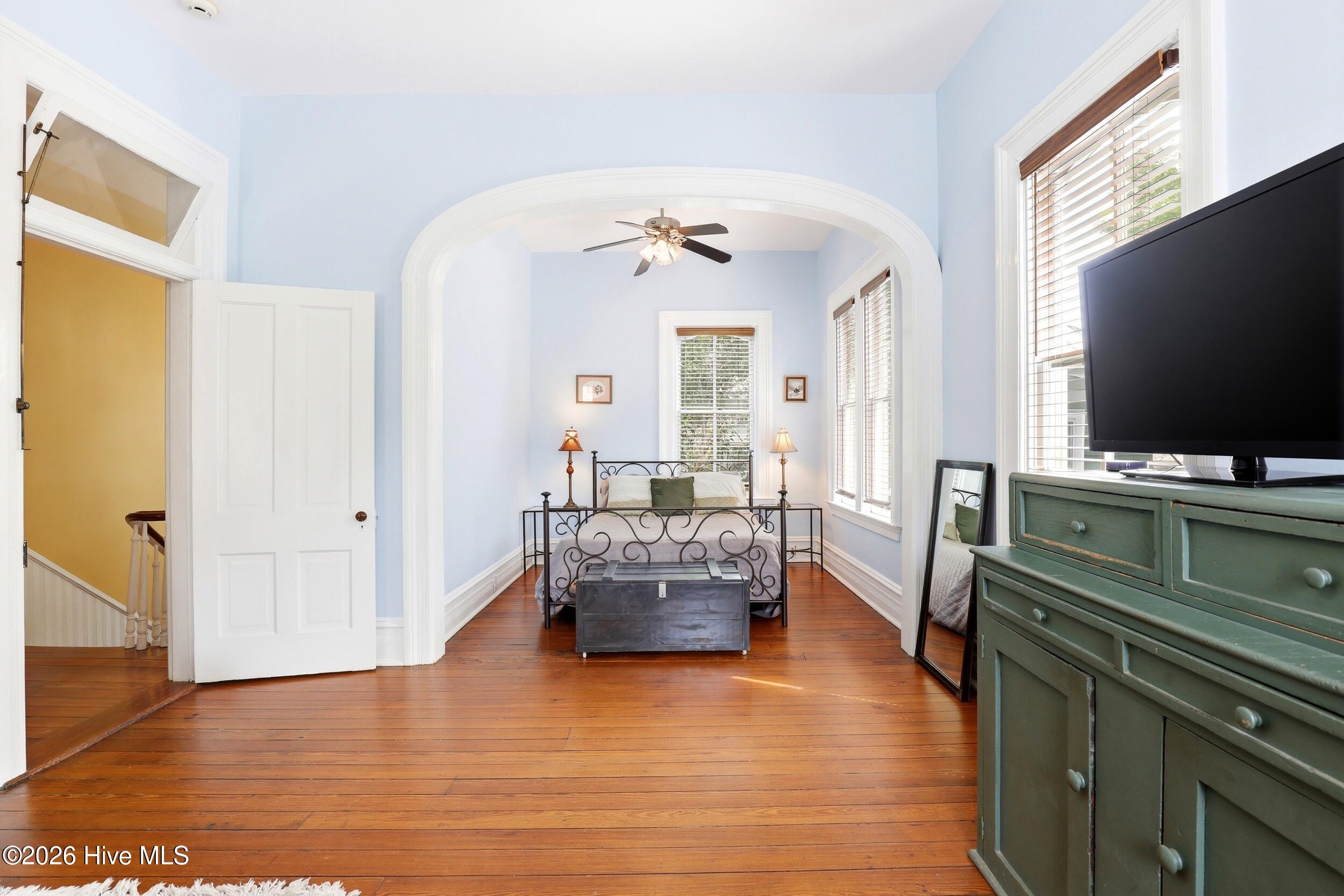 main property photo 32
