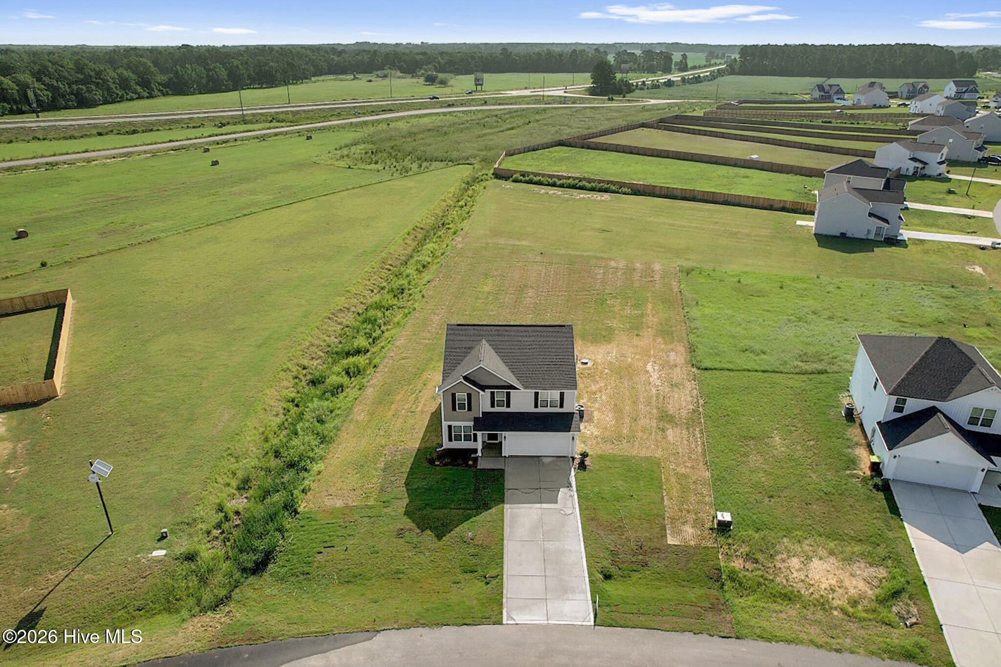 main property photo 40