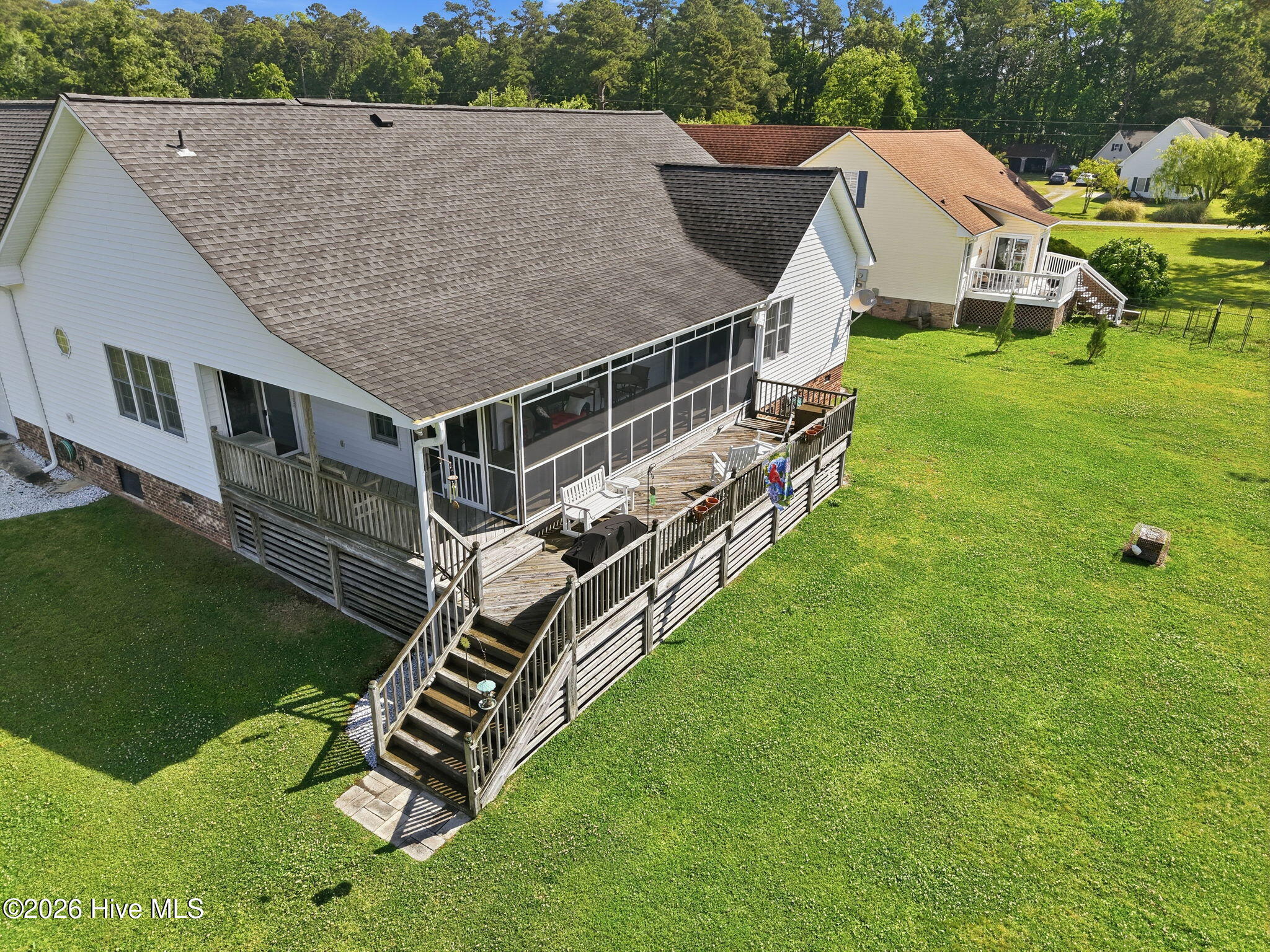main property photo 42