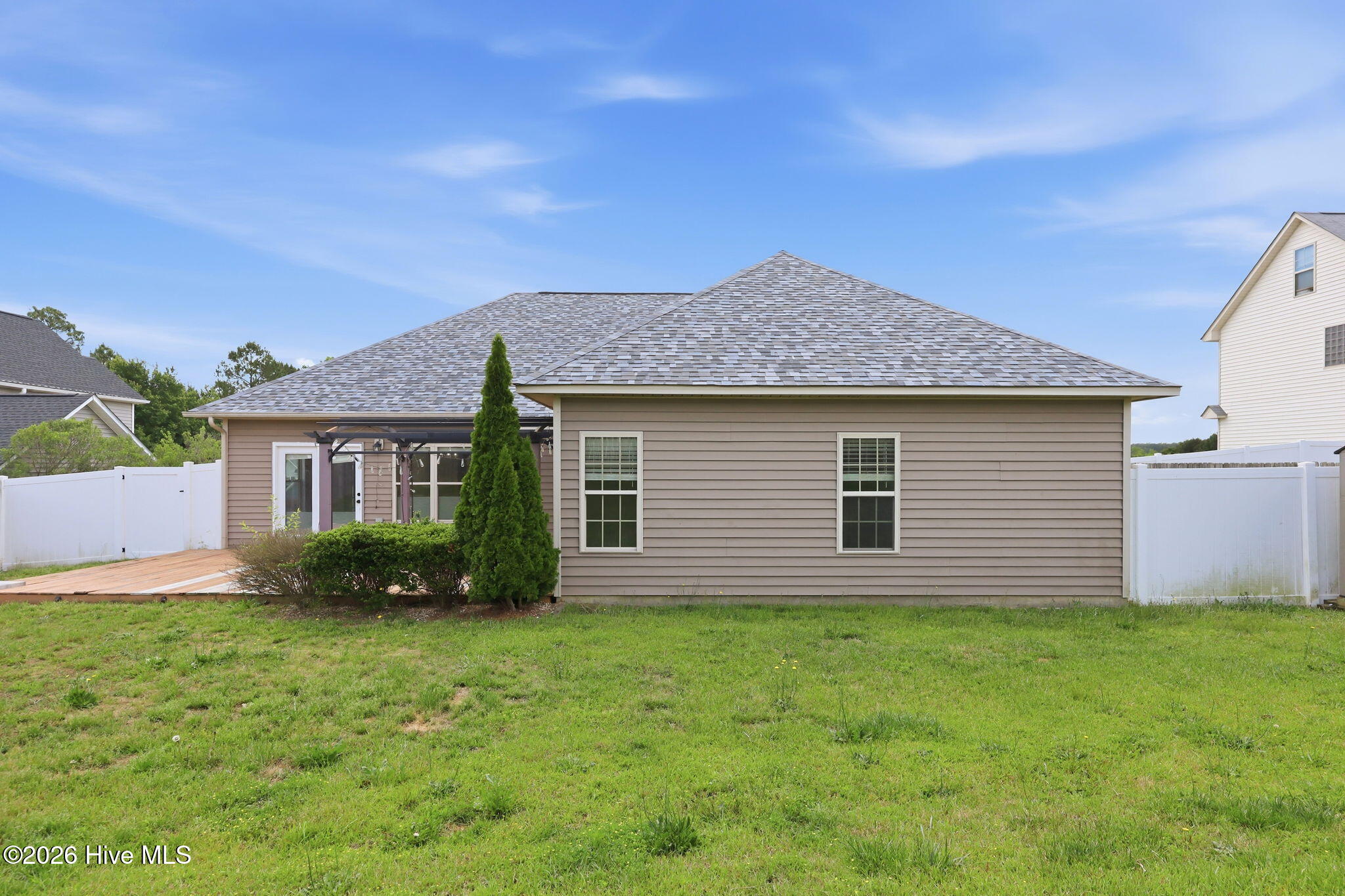 main property photo 39