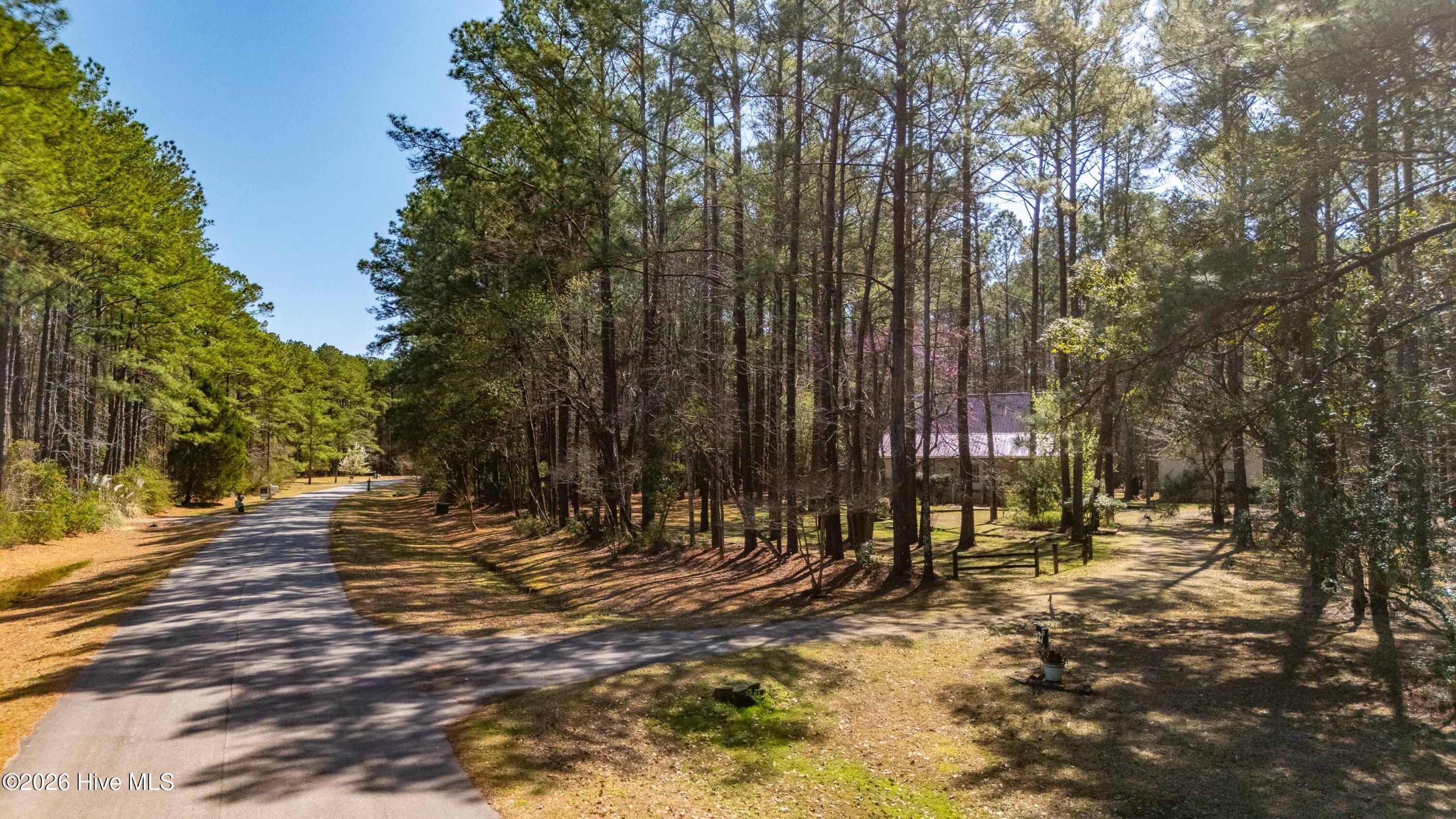 main property photo 32