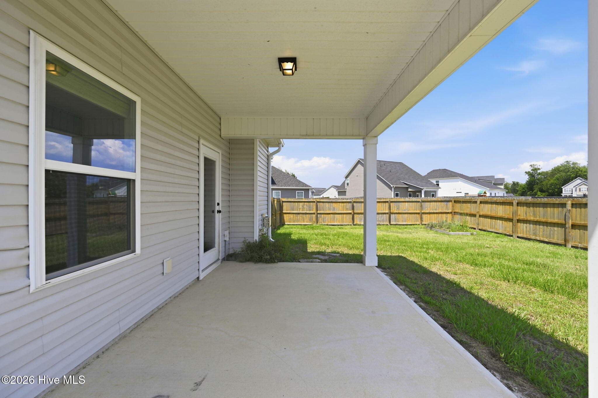 main property photo 41