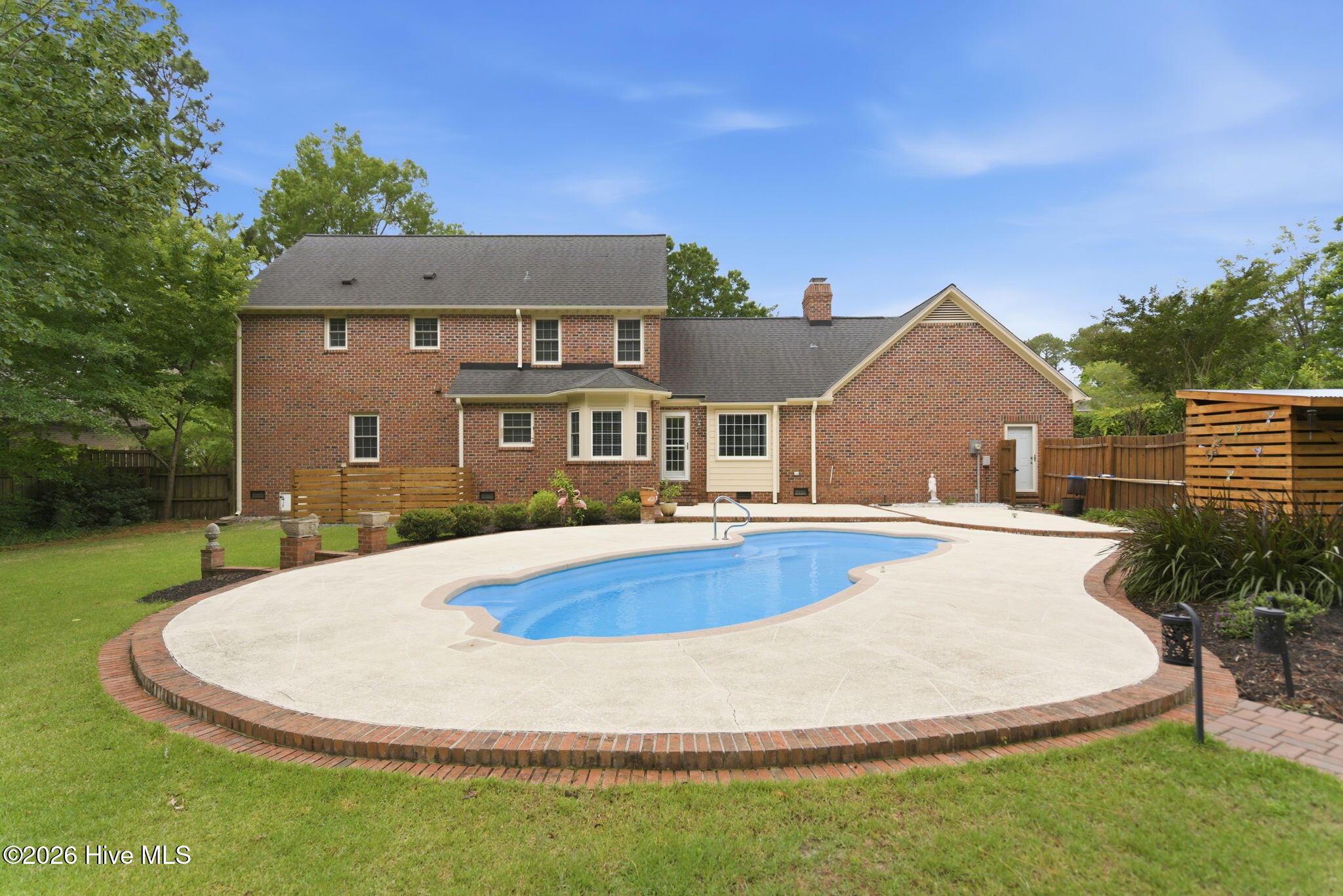 main property photo 38