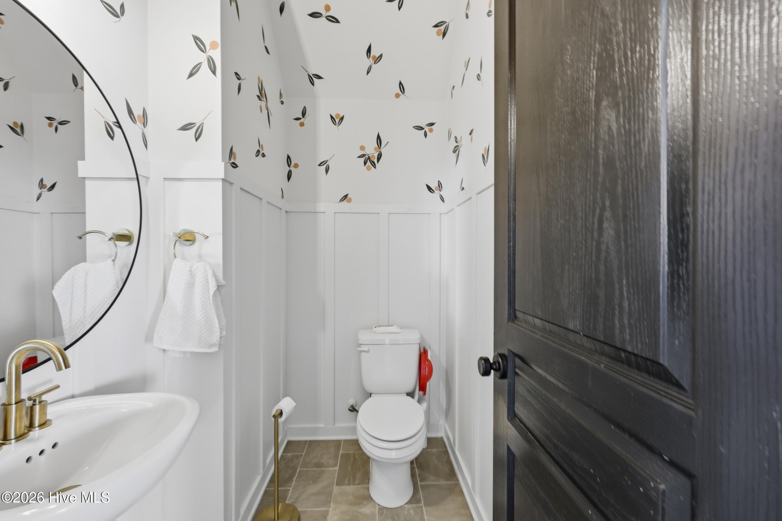 main property photo 9
