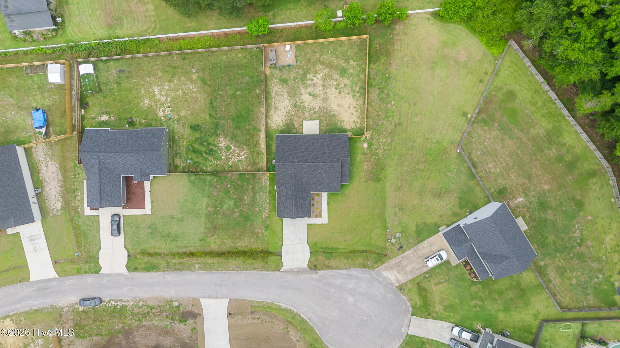 main property photo 39