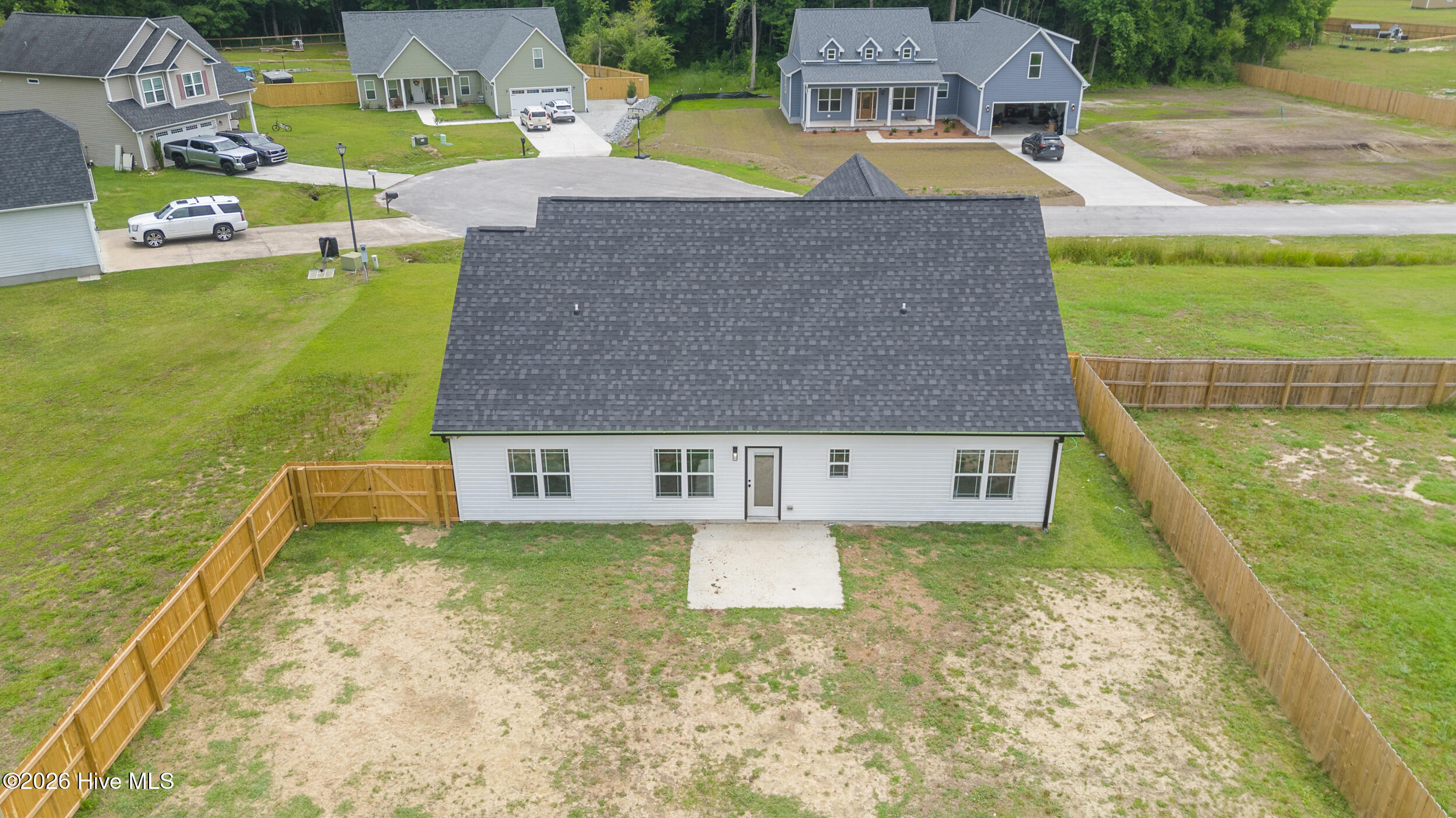 main property photo 41