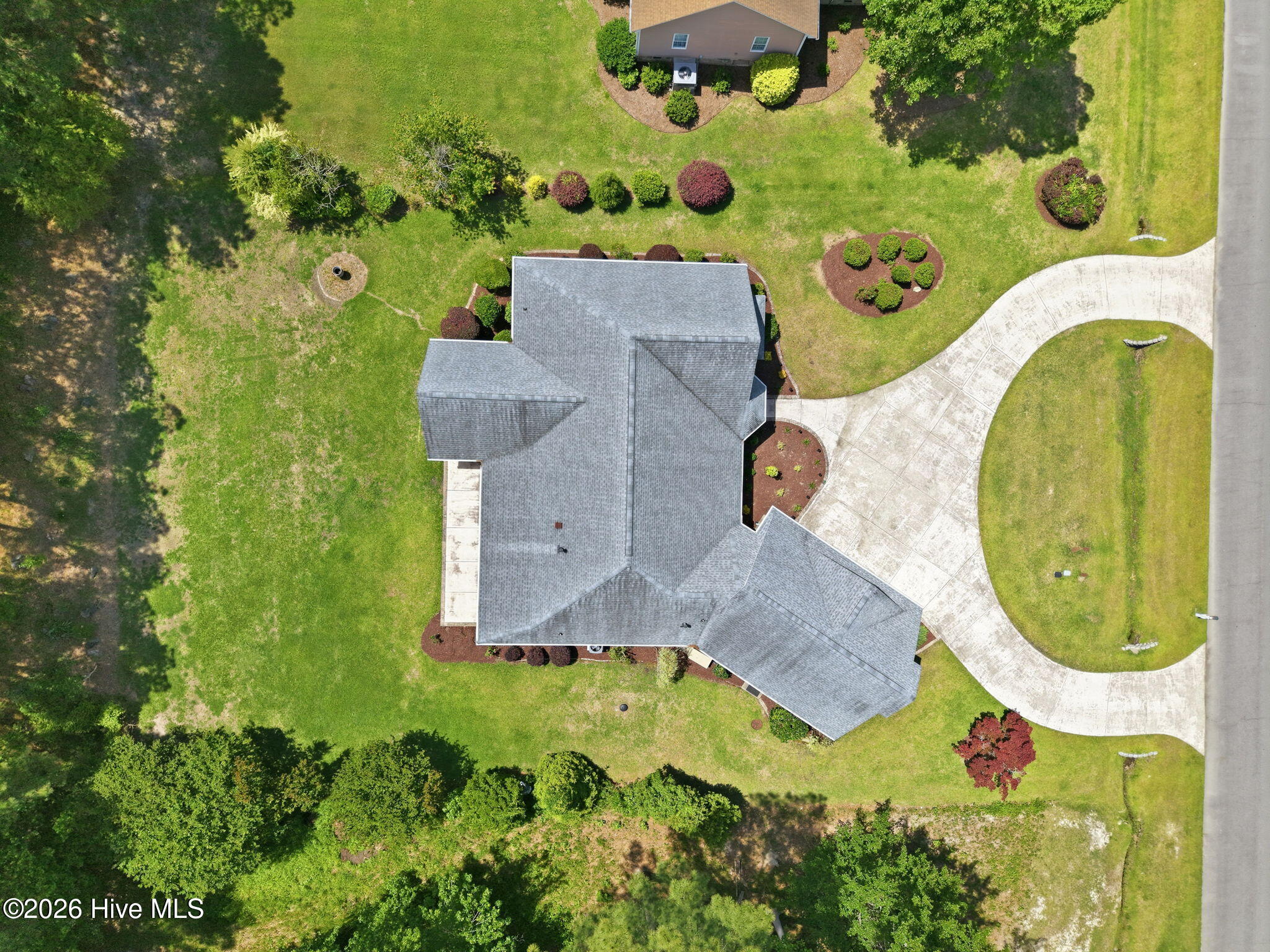 main property photo 41