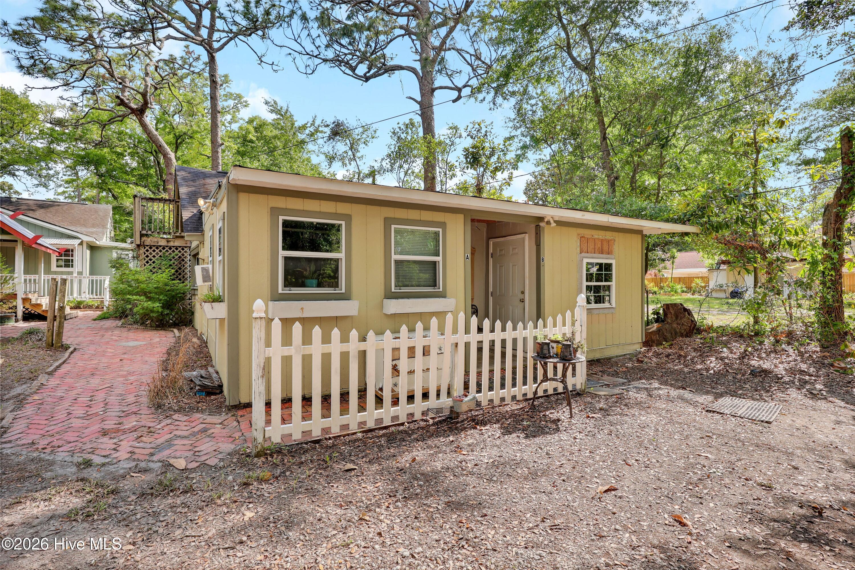main property photo 25