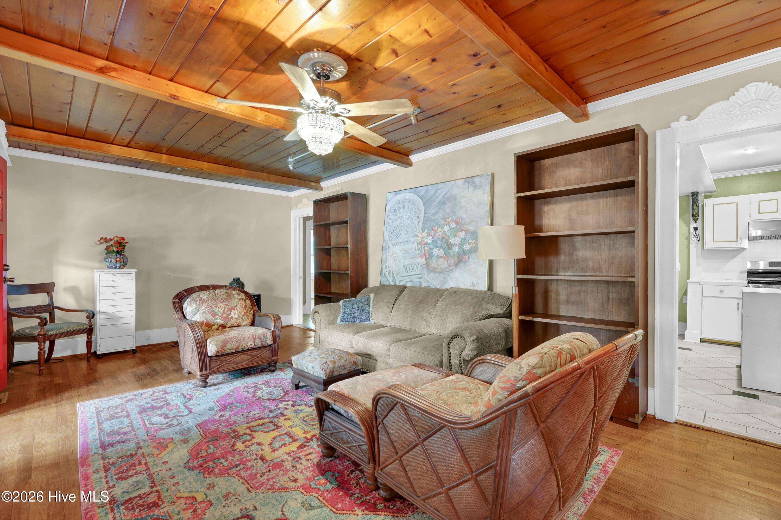 main property photo 5