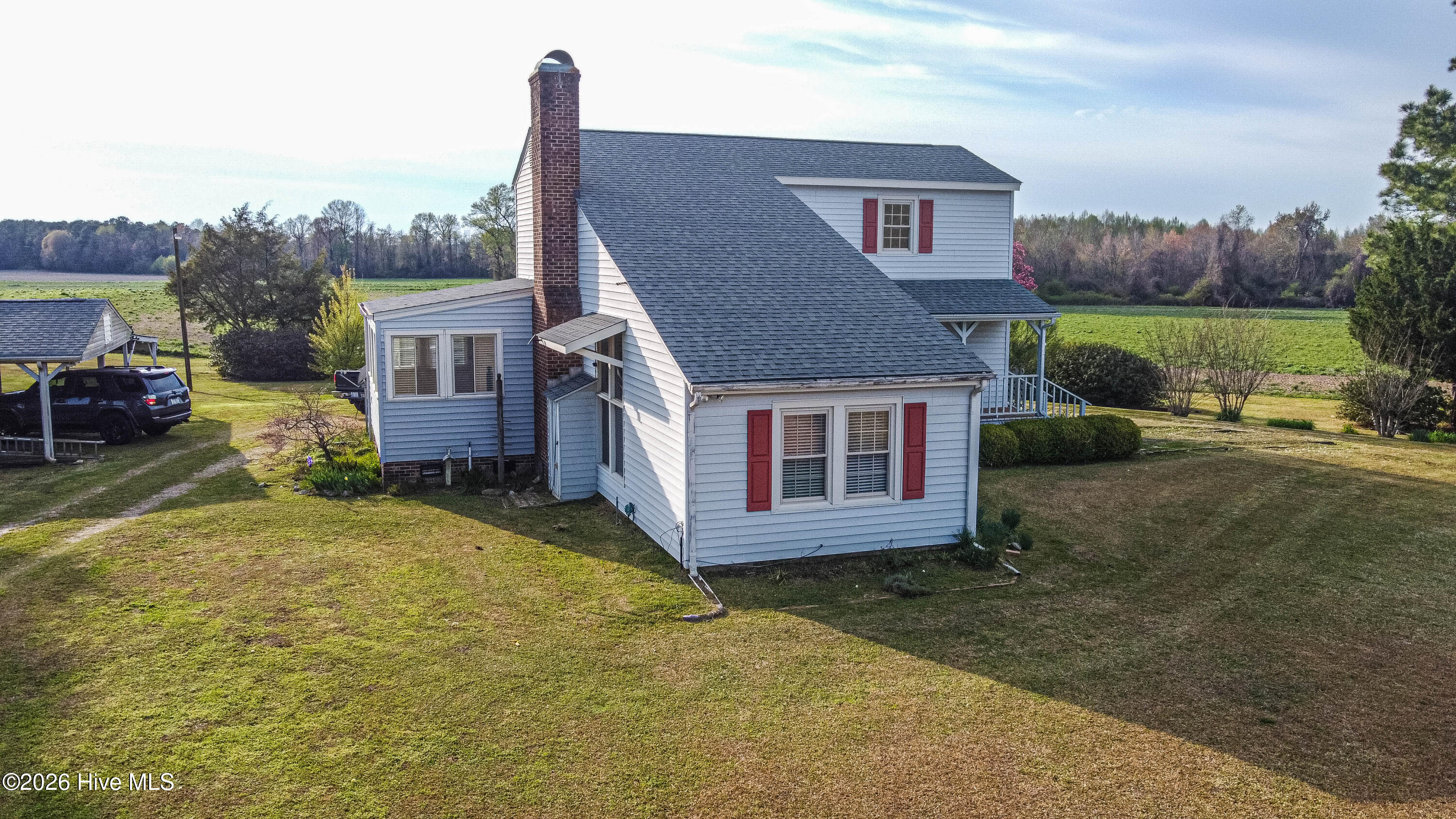 main property photo 10