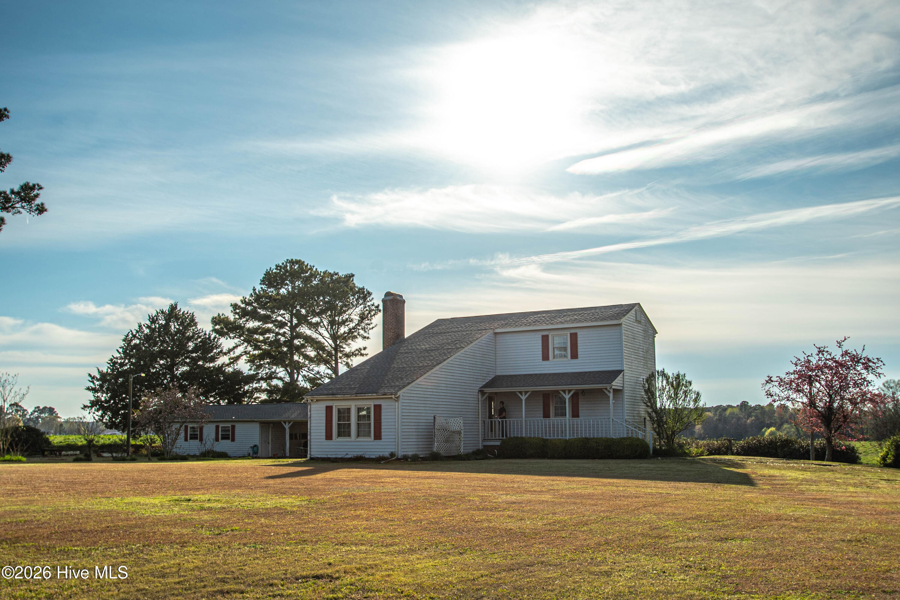 main property photo 11
