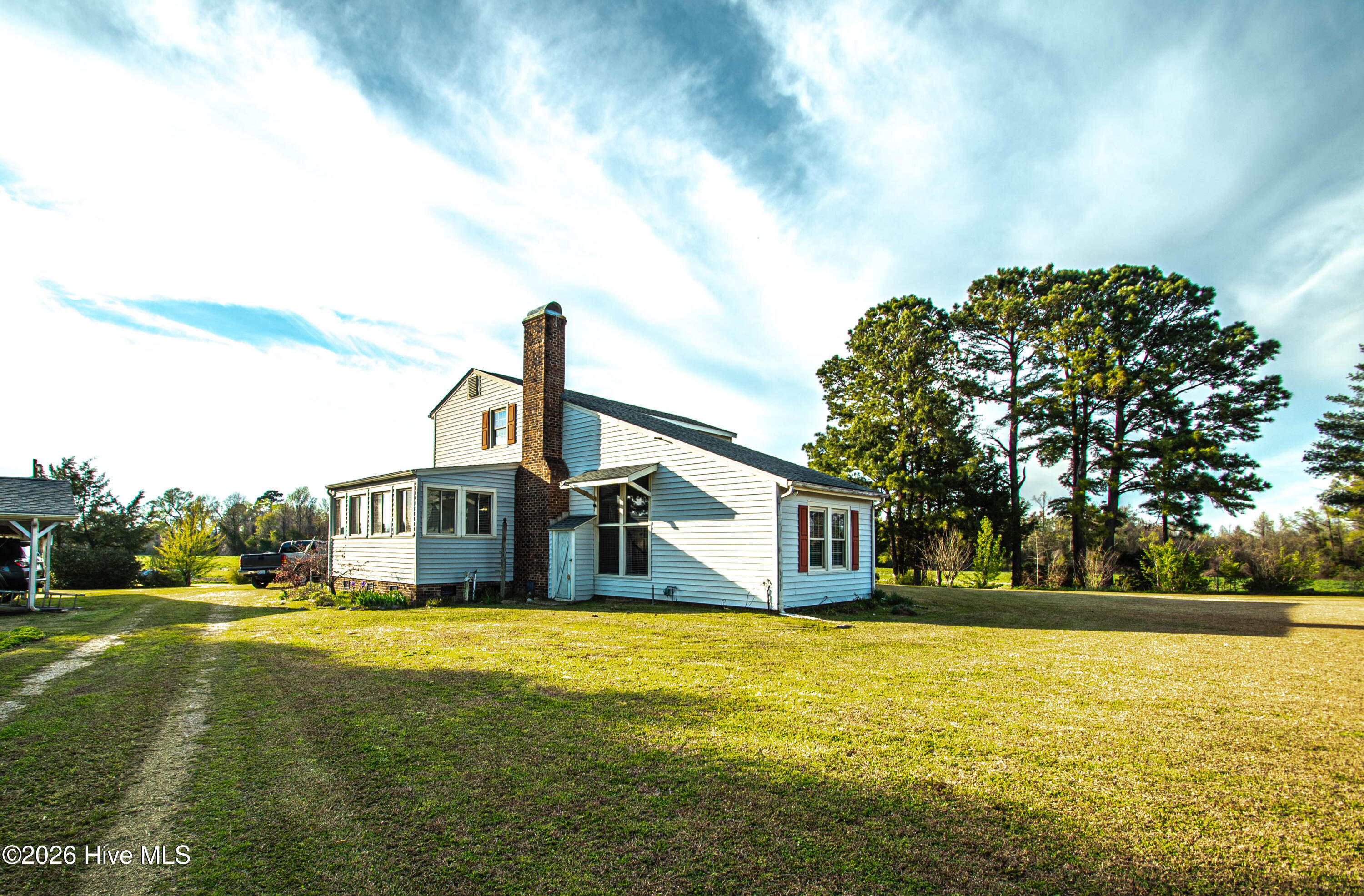 main property photo 32