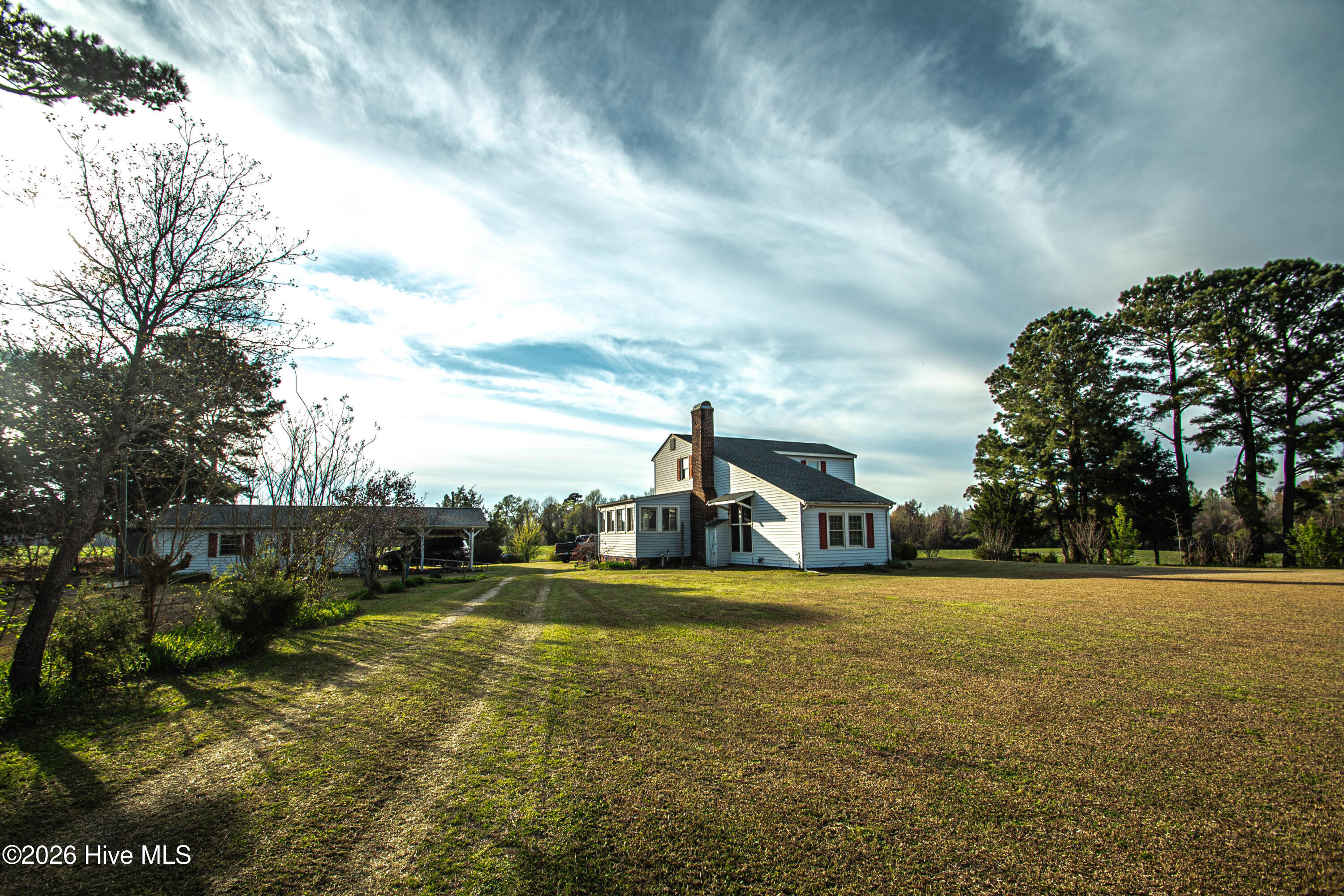 main property photo 34