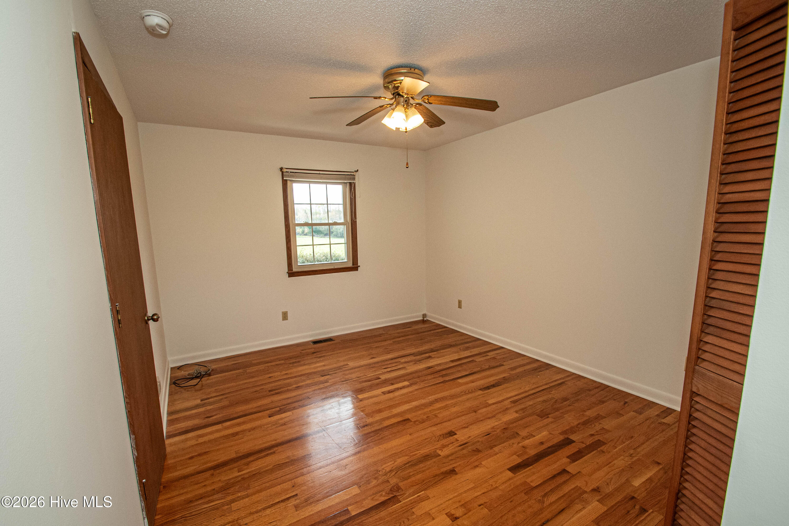 main property photo 60