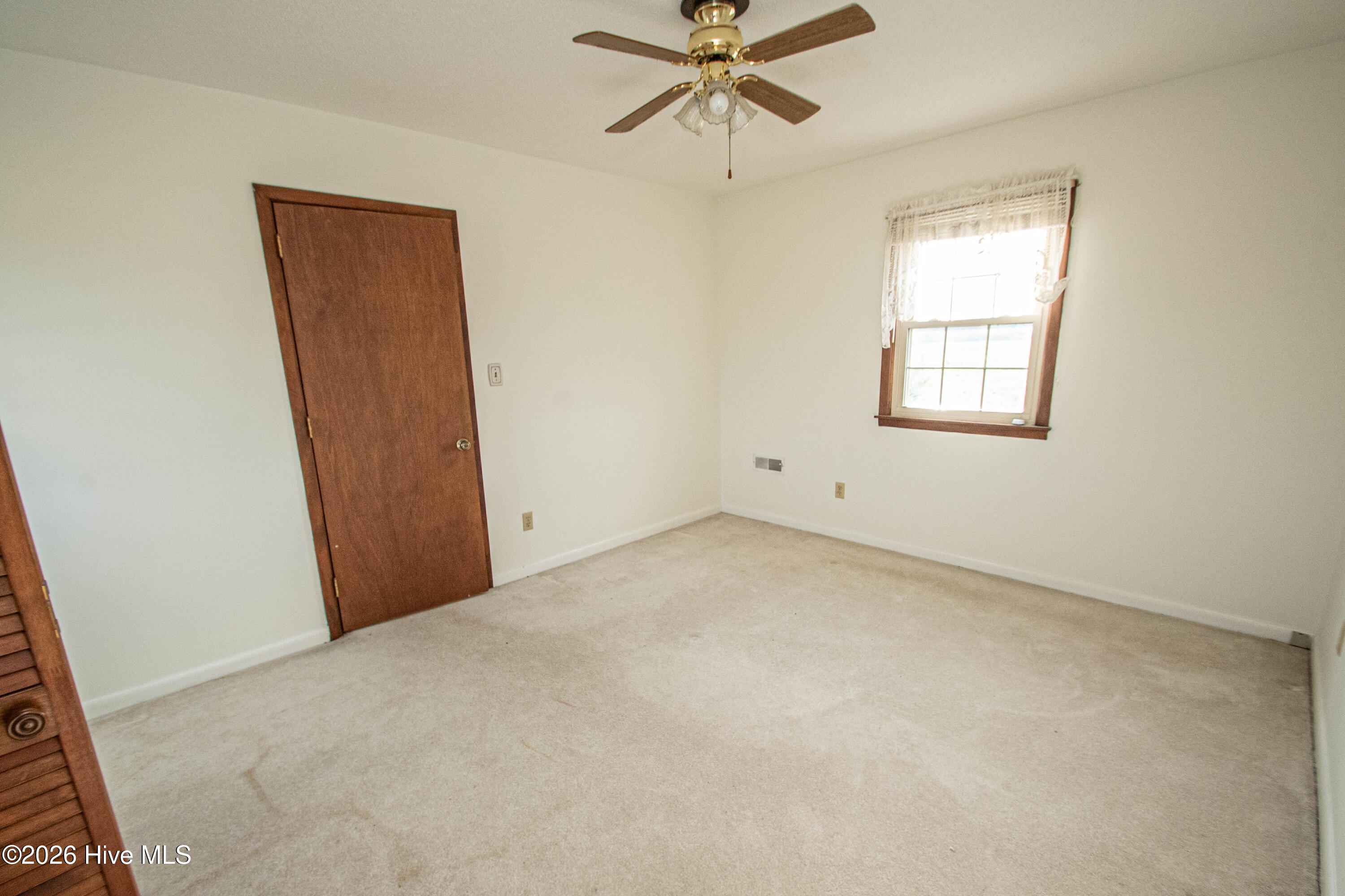 main property photo 70