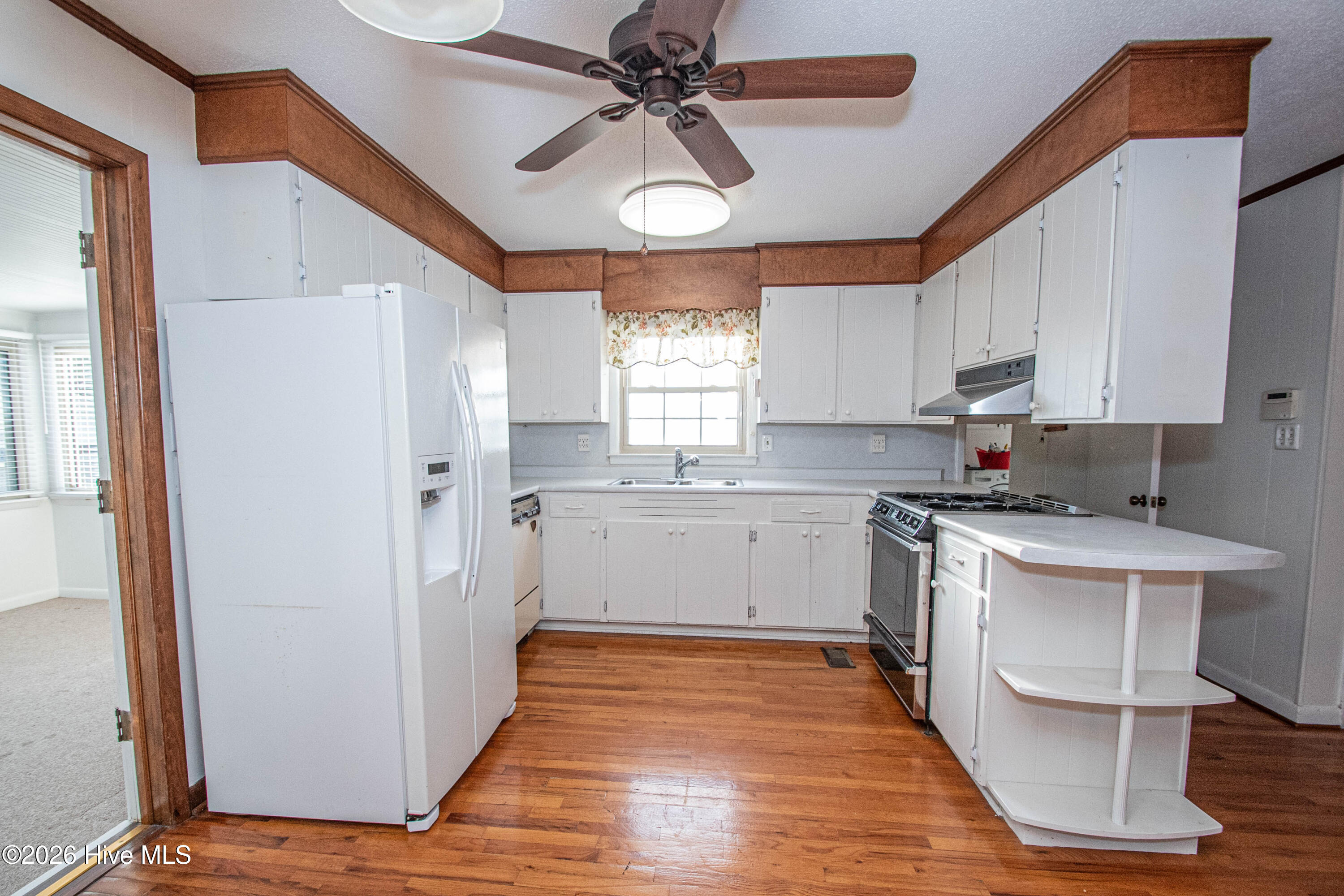 main property photo 92