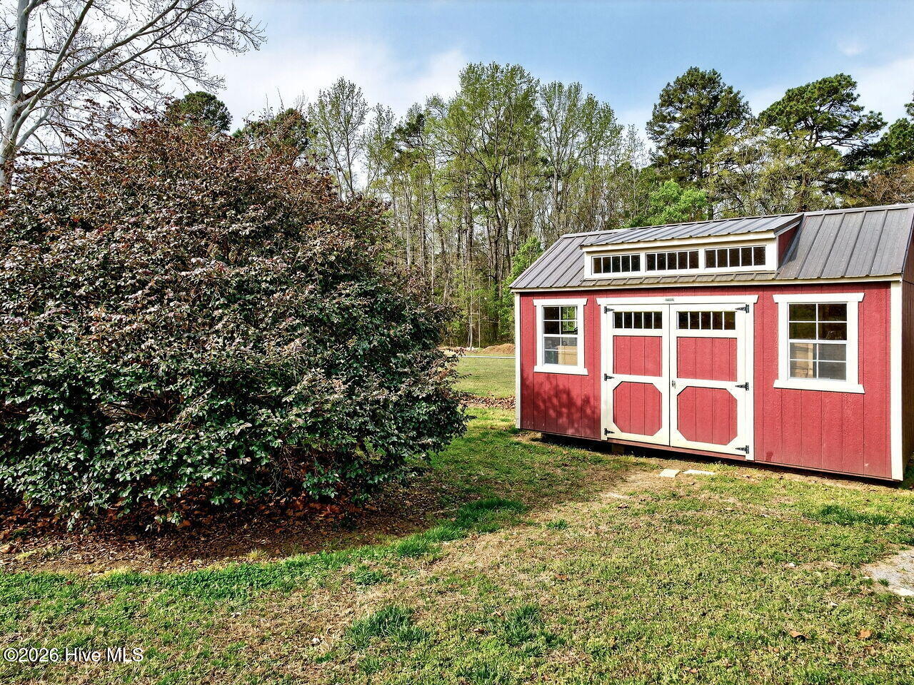main property photo 18
