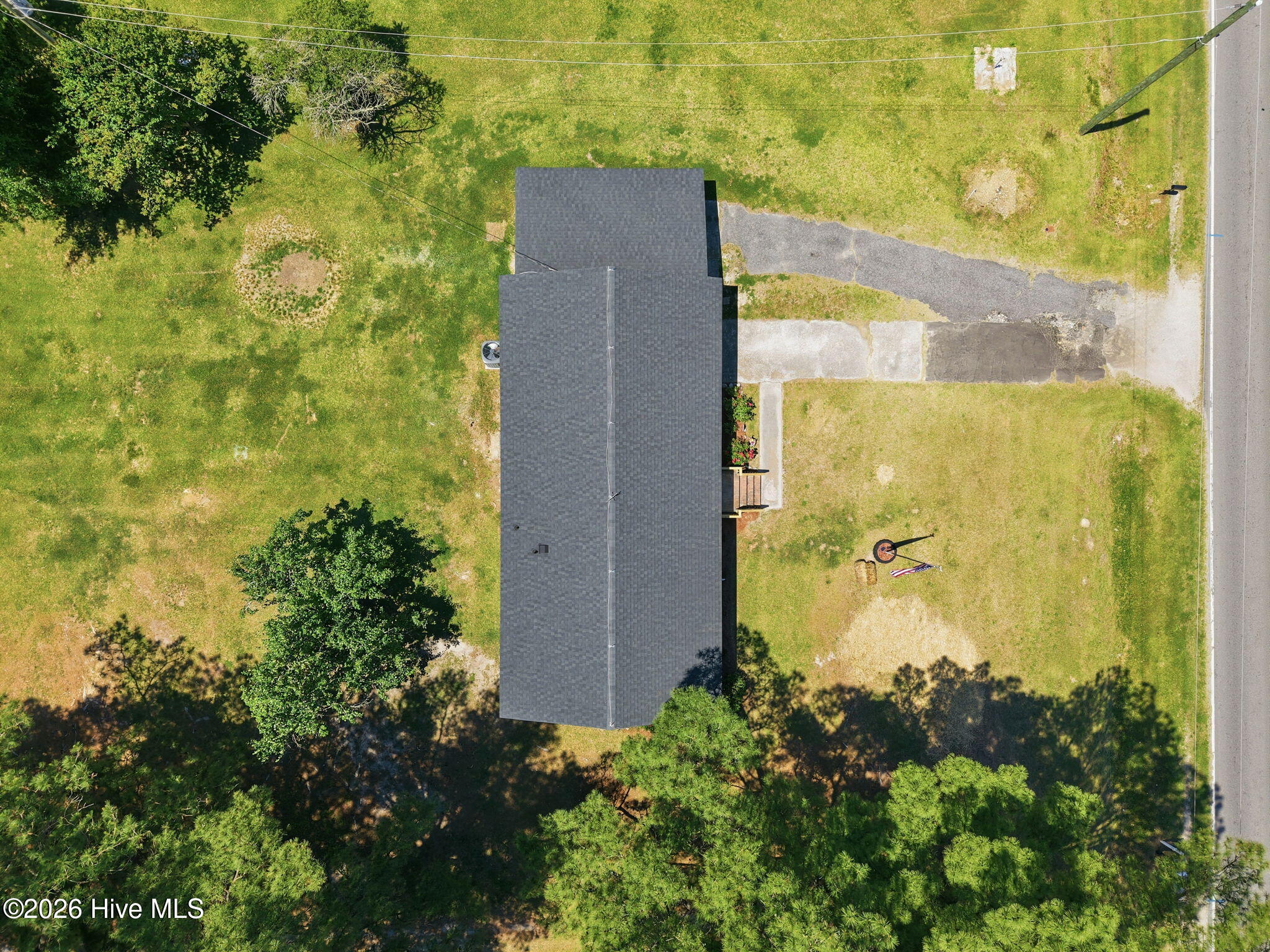 main property photo 30