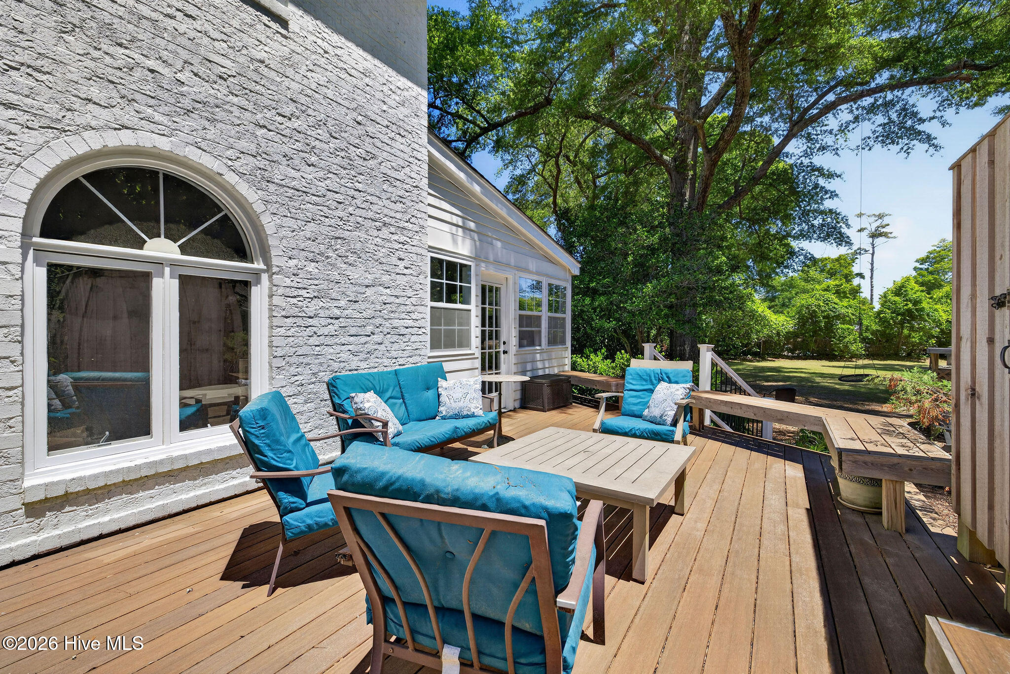 main property photo 13