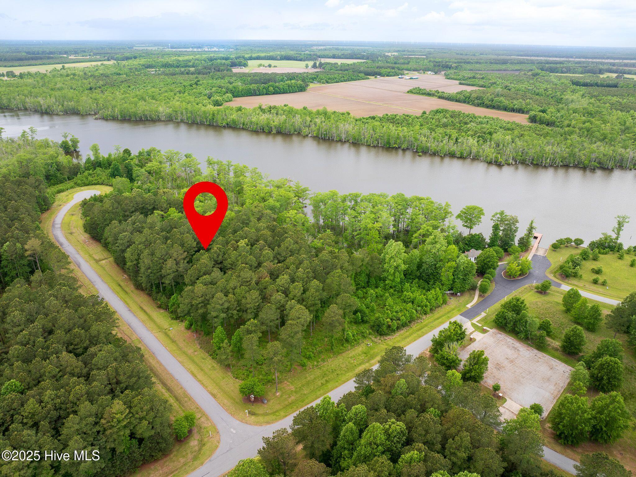 main property photo 9