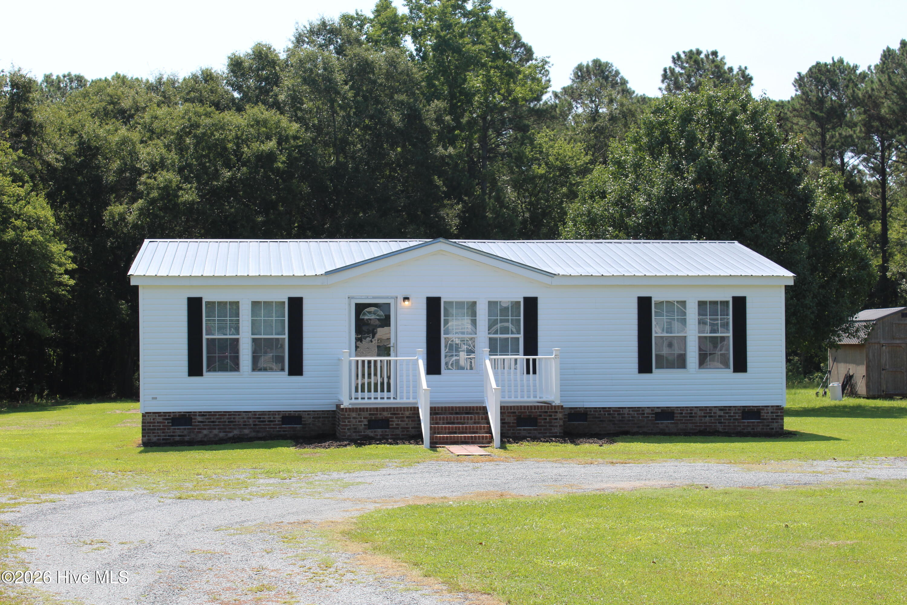 main property photo 11