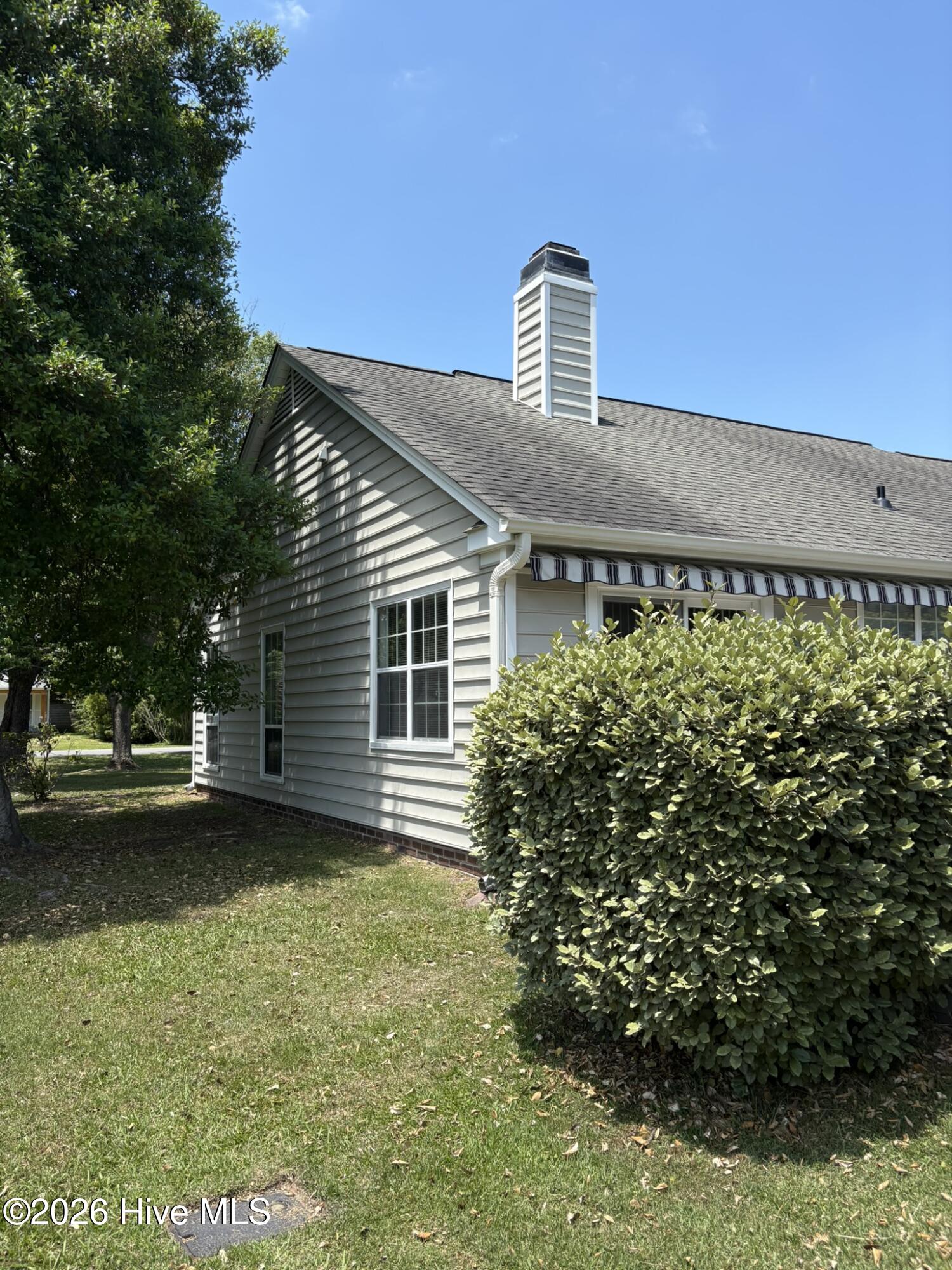 main property photo 25
