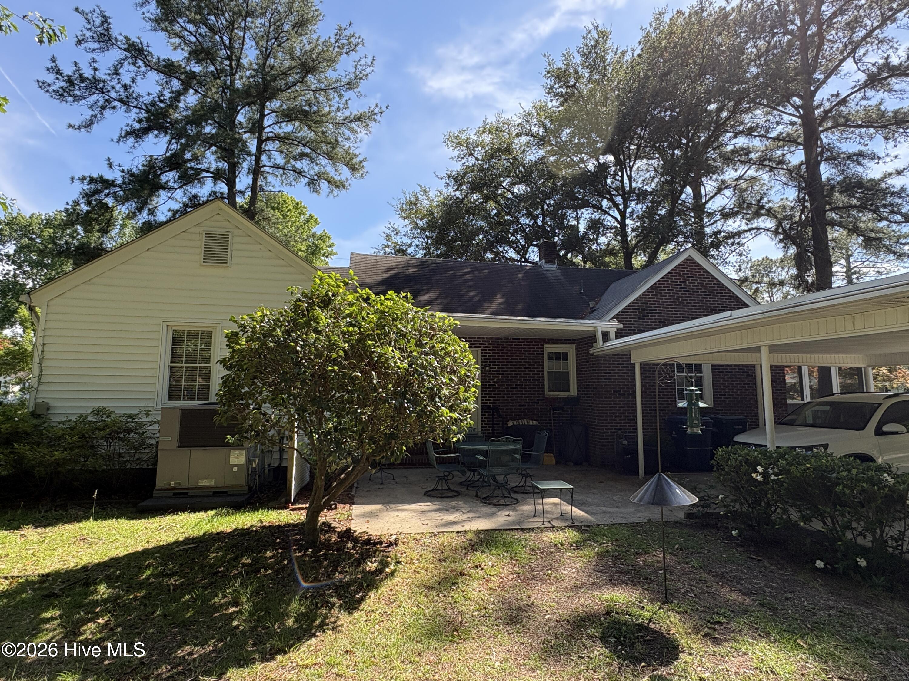 main property photo 11