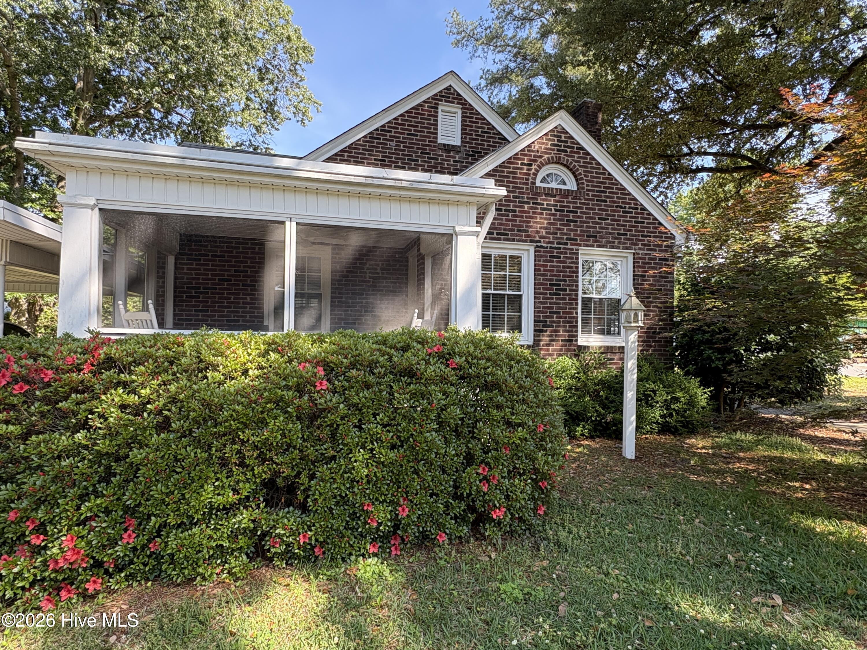 main property photo 12