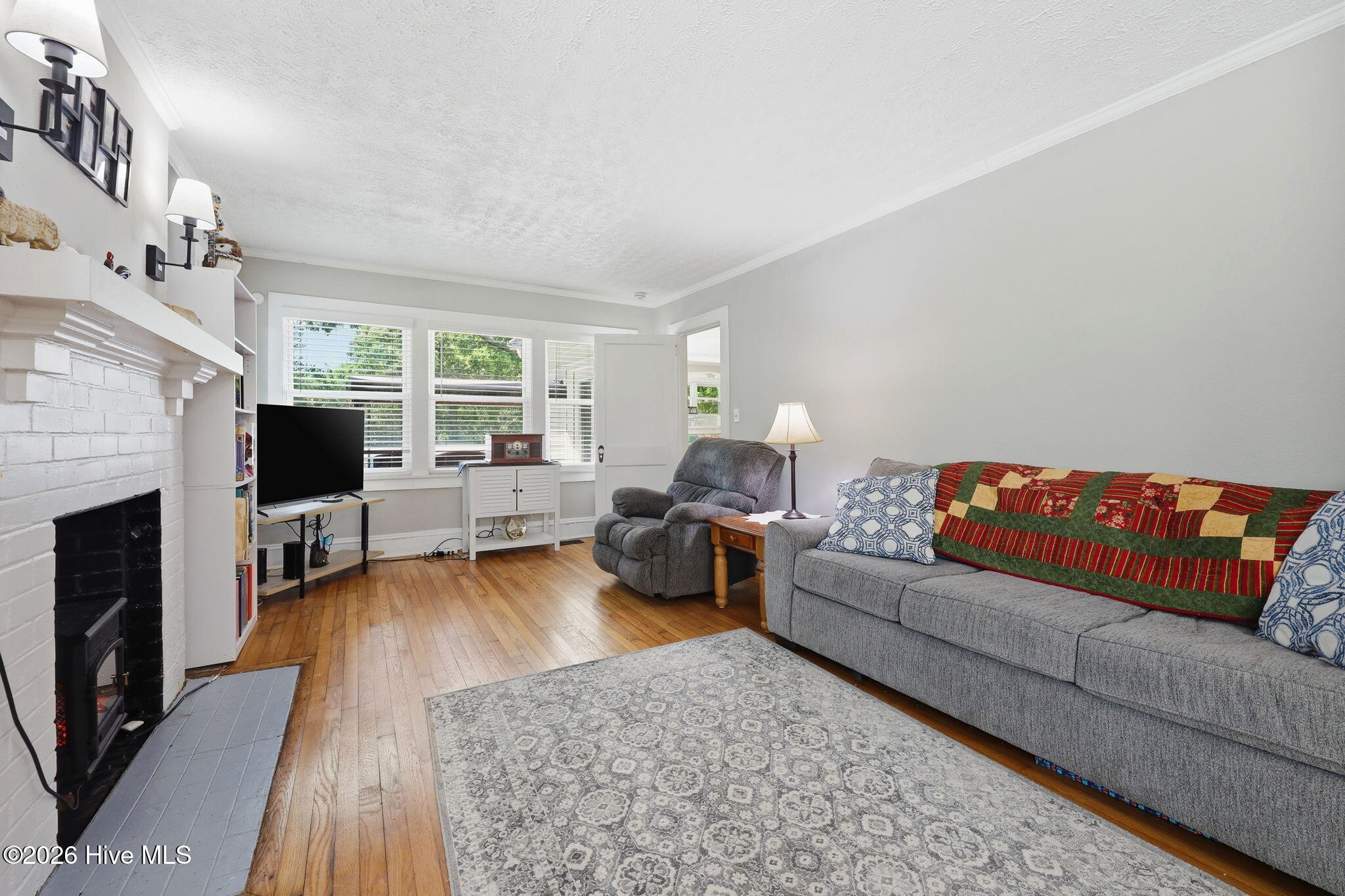 main property photo 7