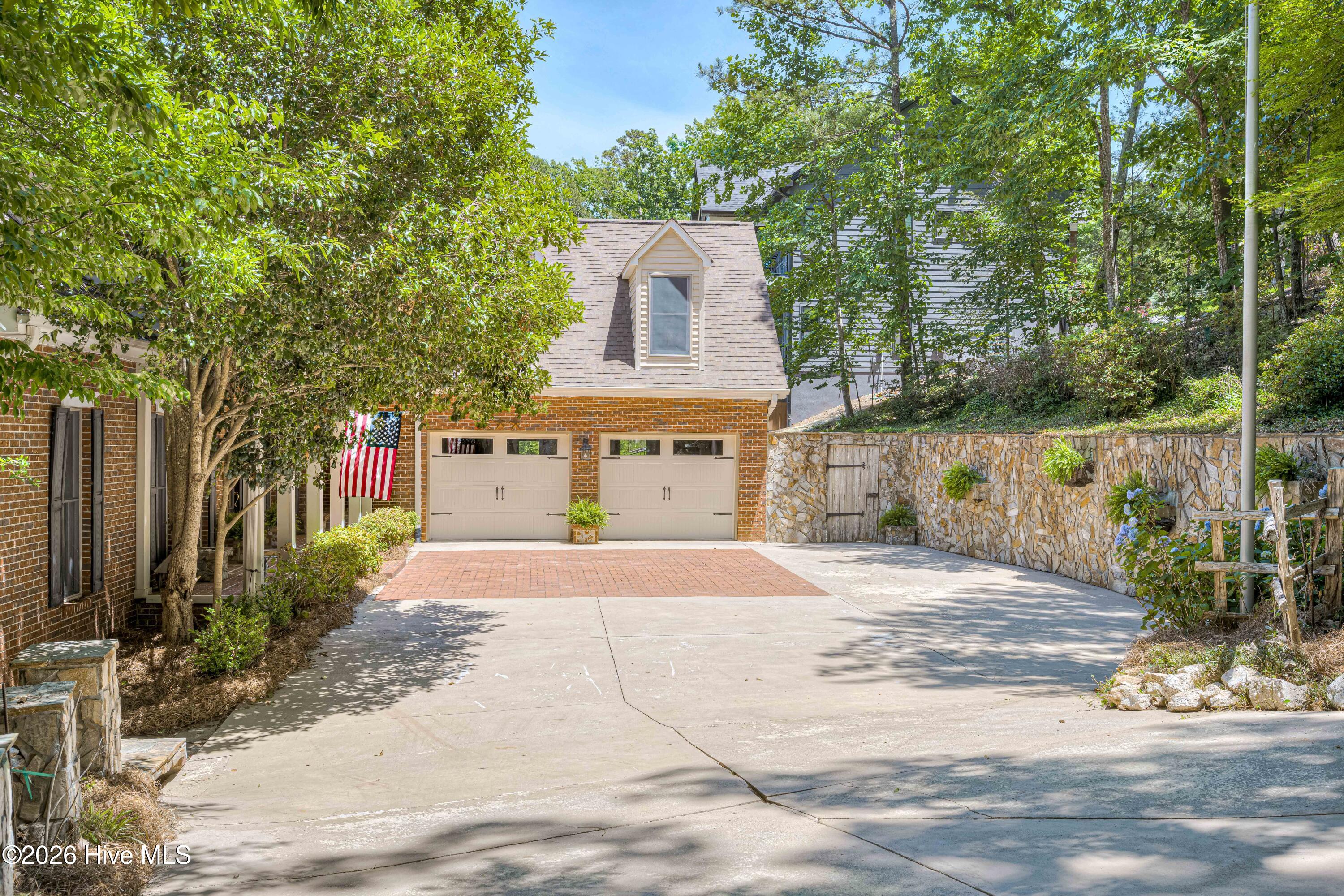 main property photo 103
