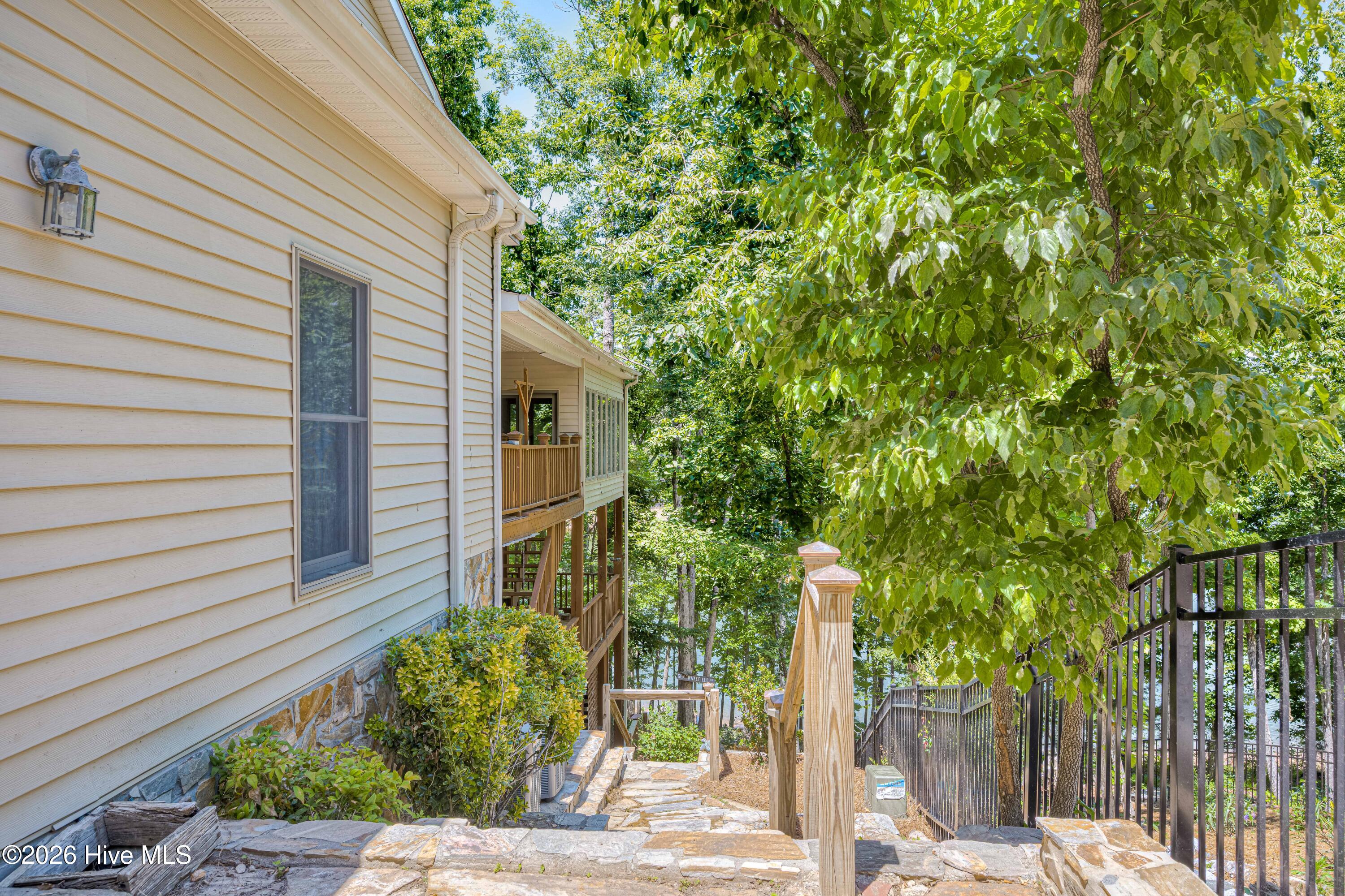 main property photo 80