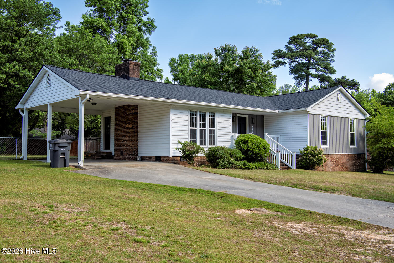 main property photo 23