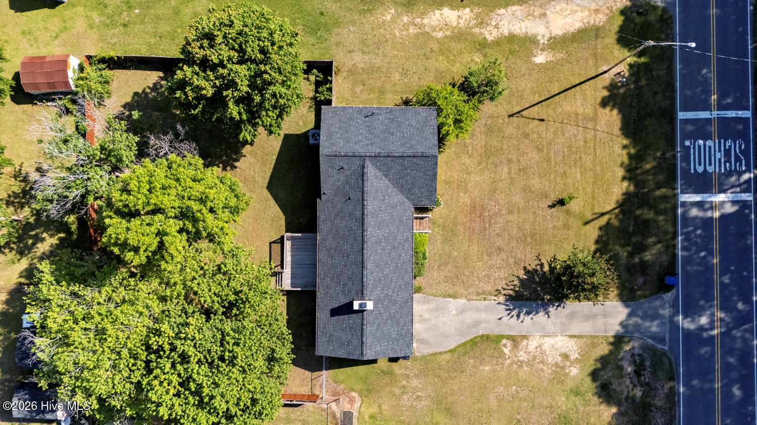 main property photo 34