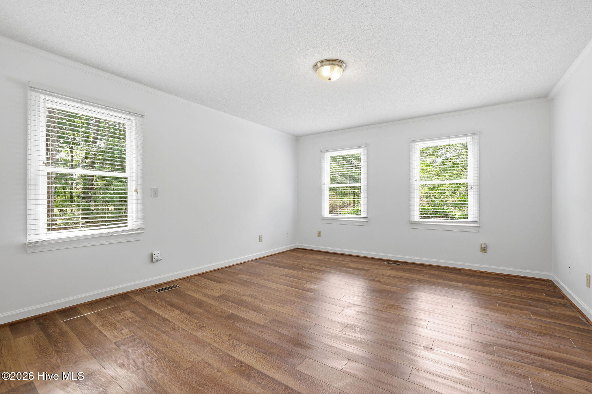 property viewer photo 13