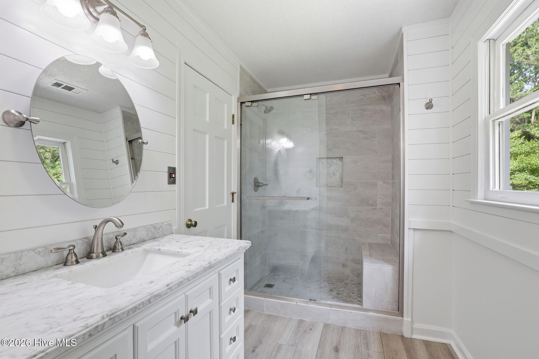 property viewer photo 17