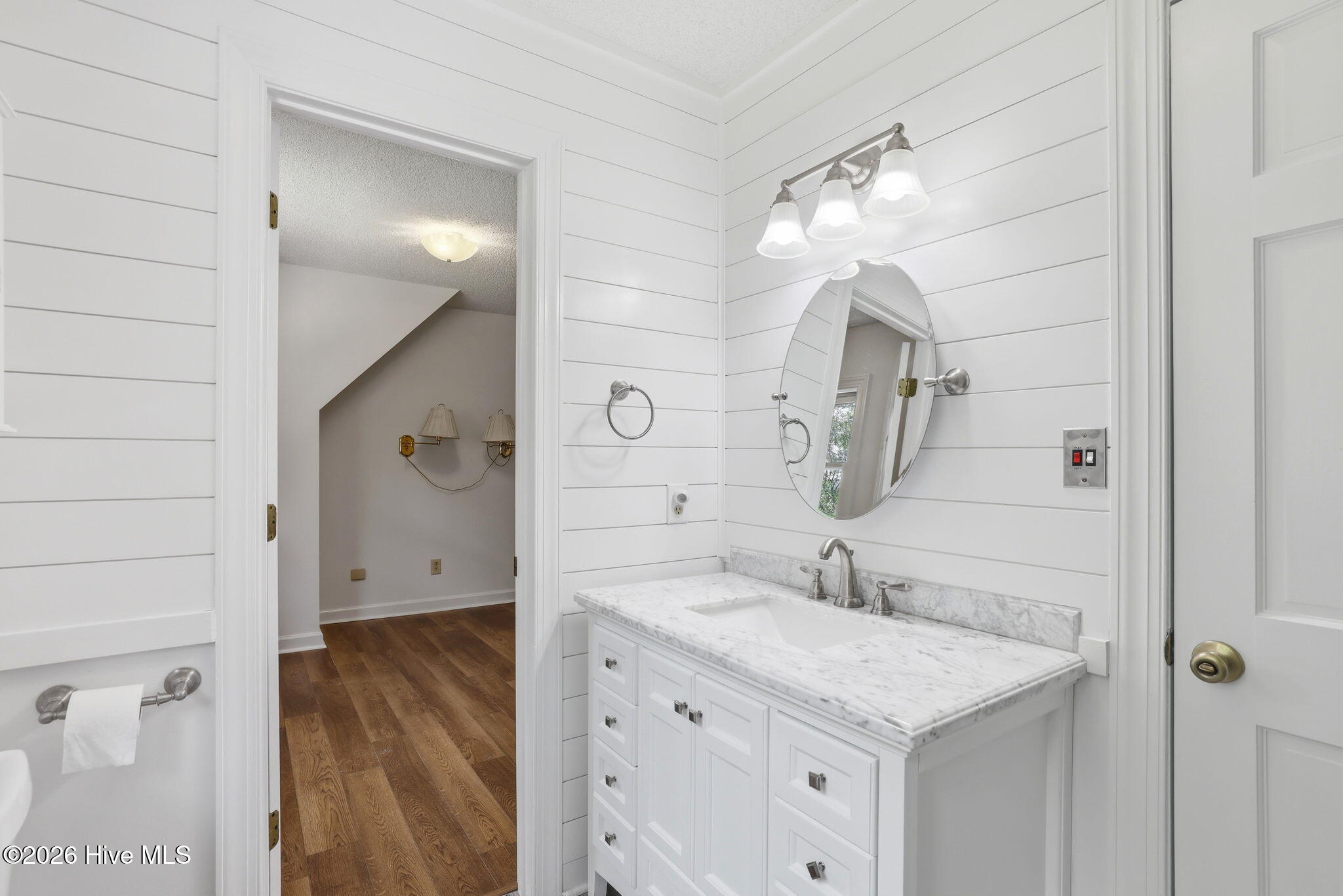 property viewer photo 18
