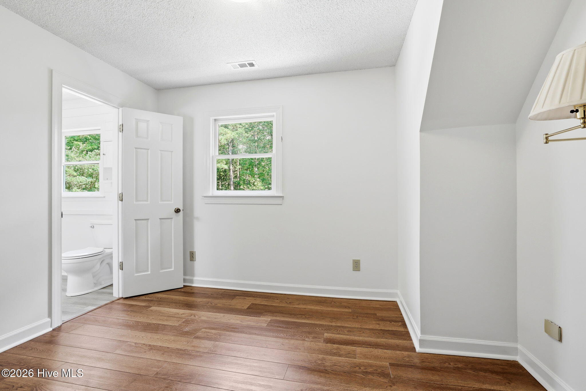 property viewer photo 26
