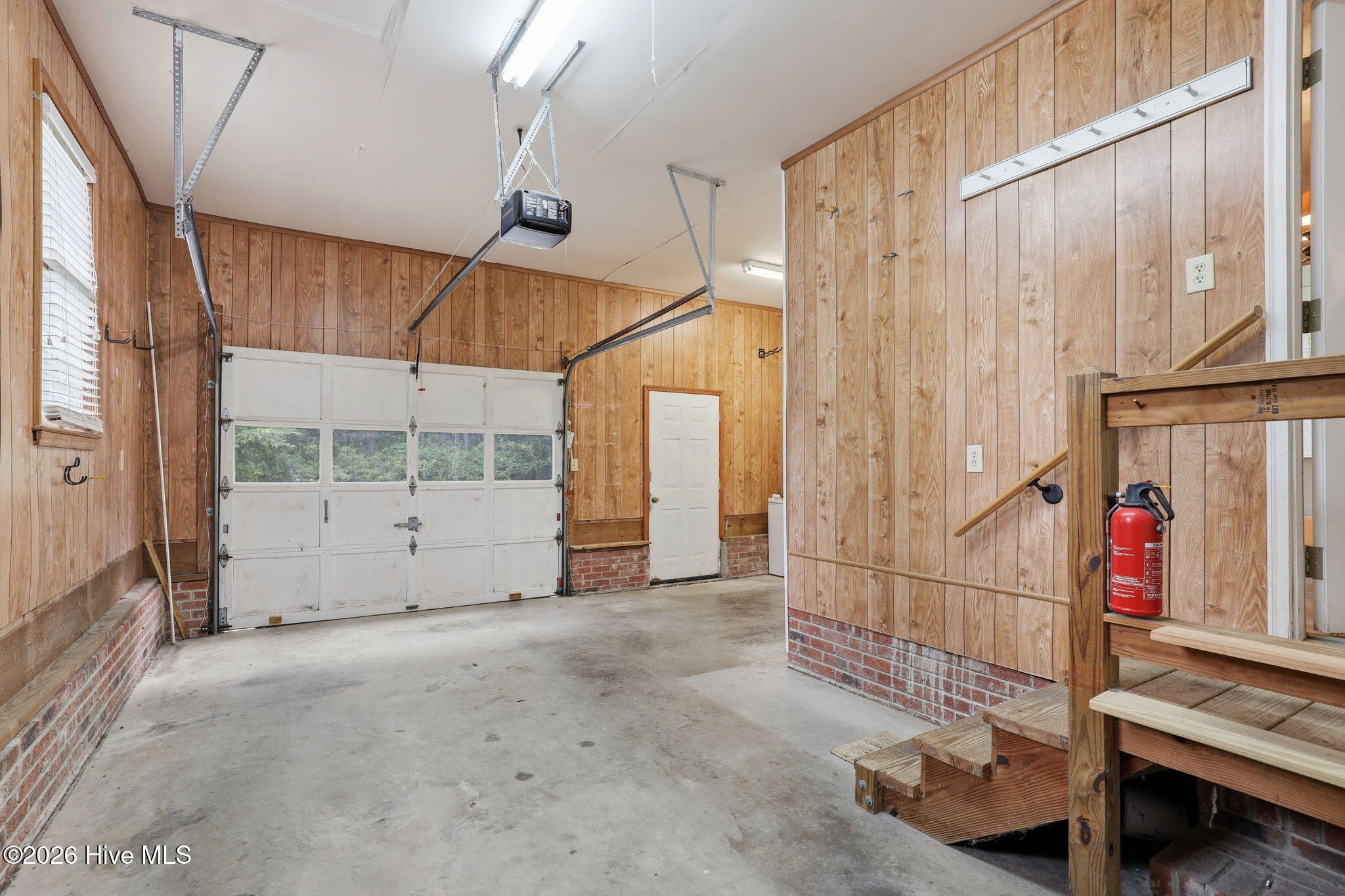 property viewer photo 35