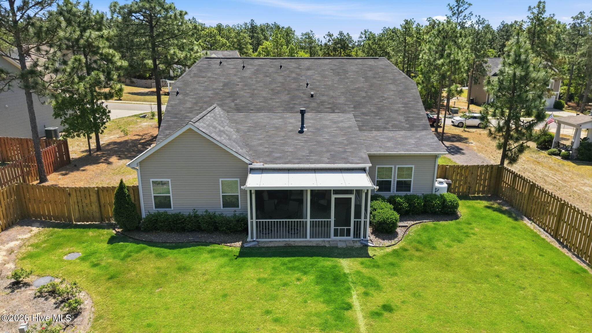 main property photo 50