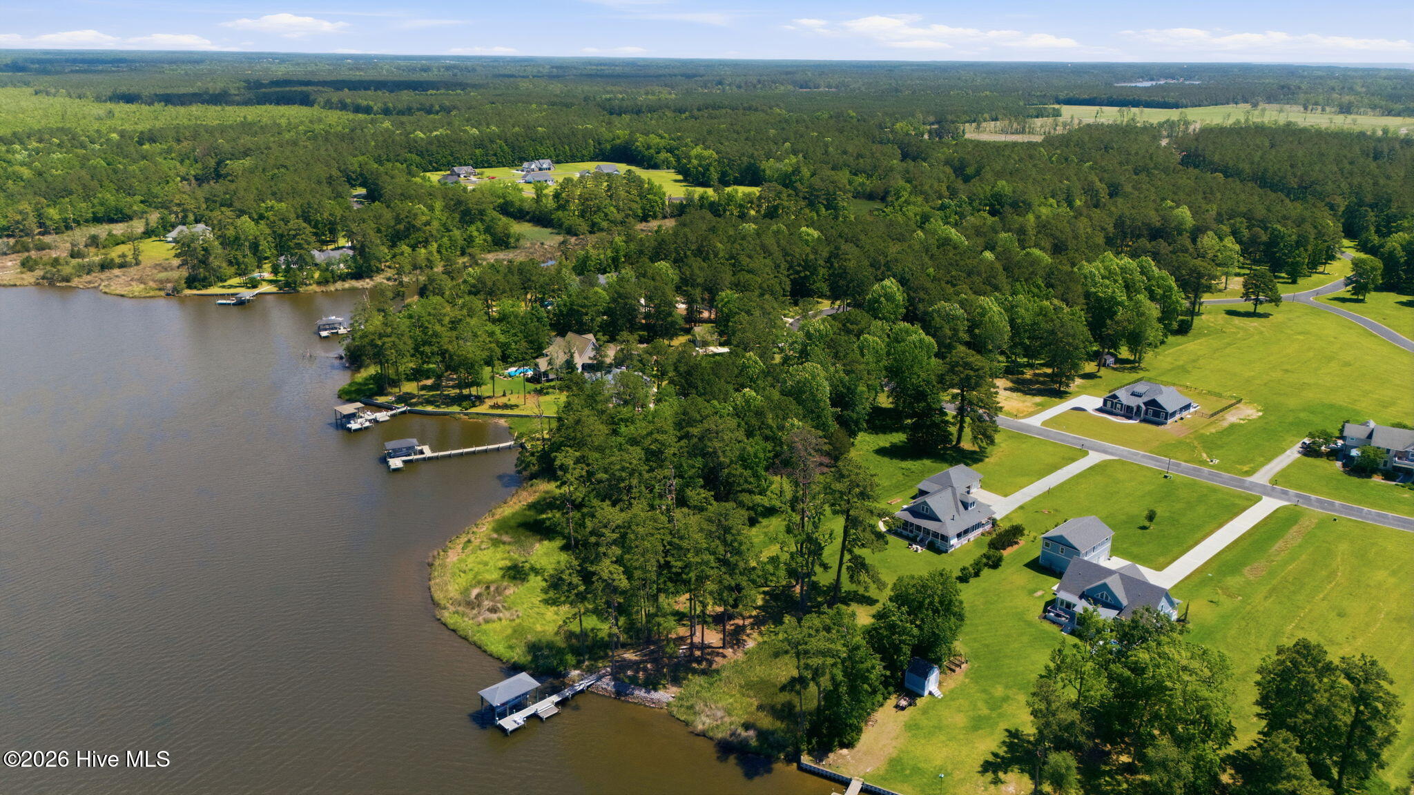 main property photo 18