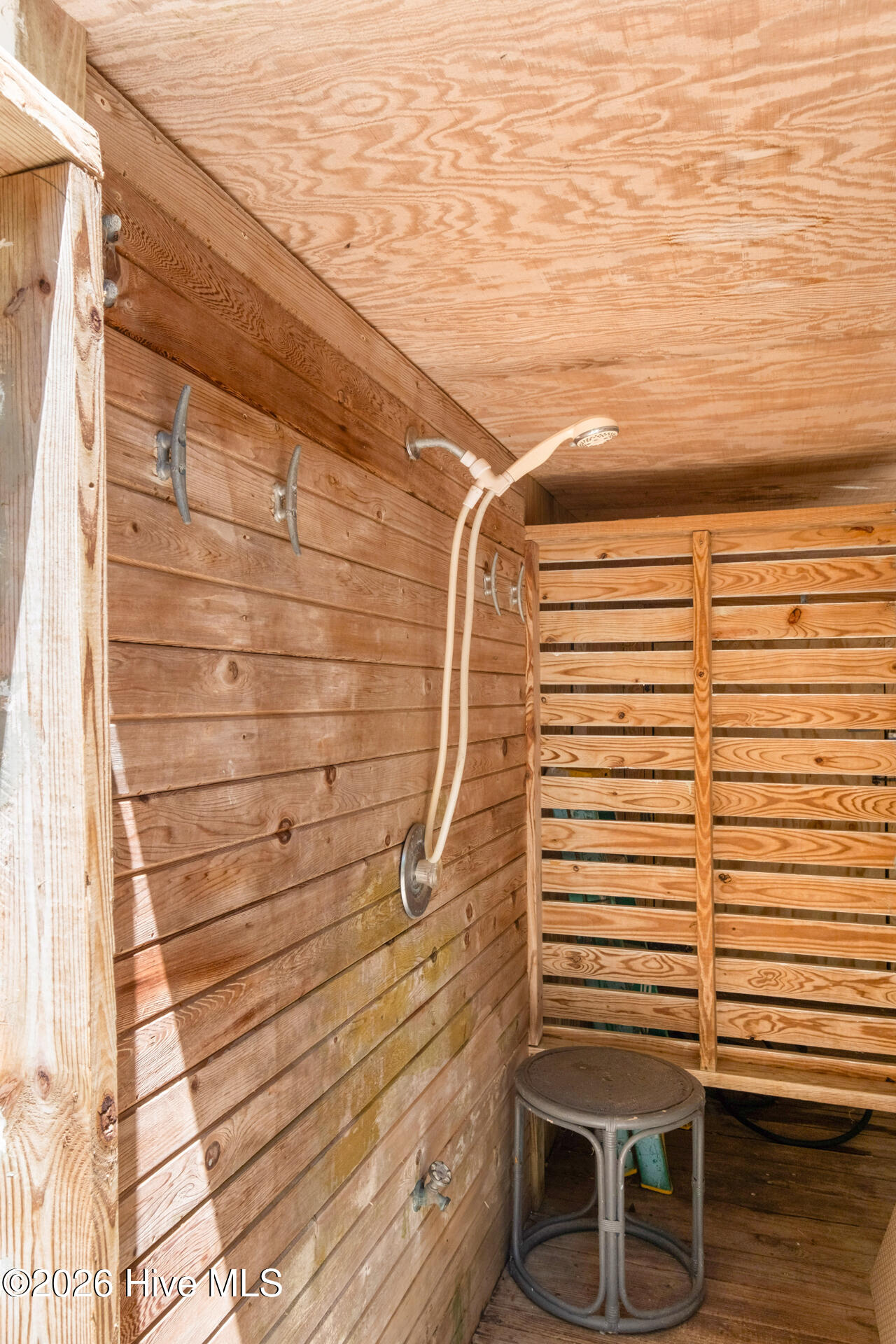 main property photo 54
