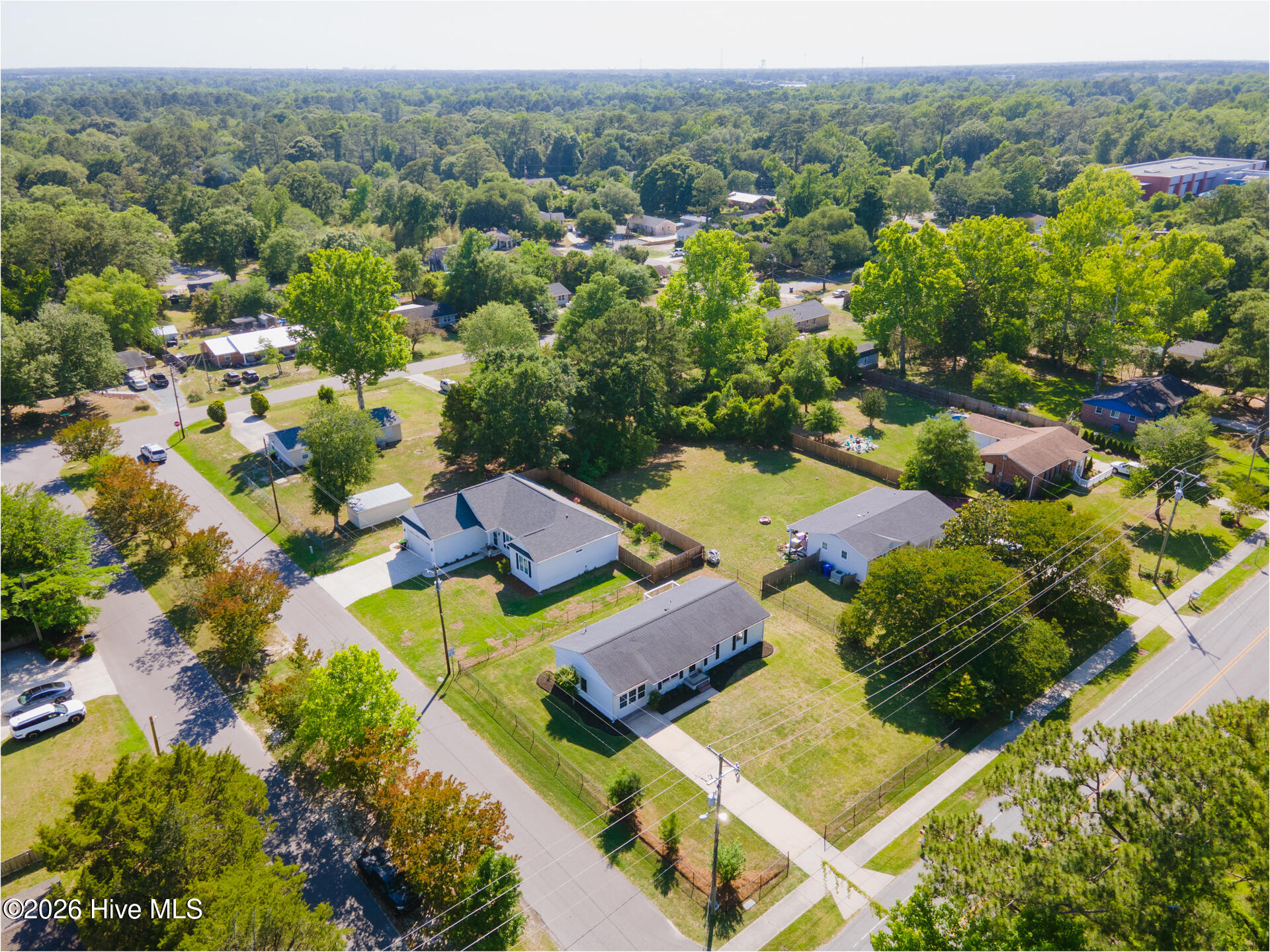 main property photo 41