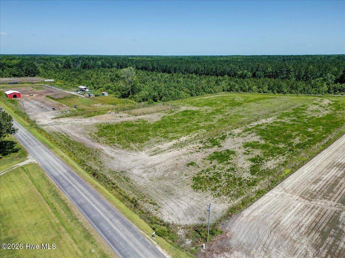 main property photo 9