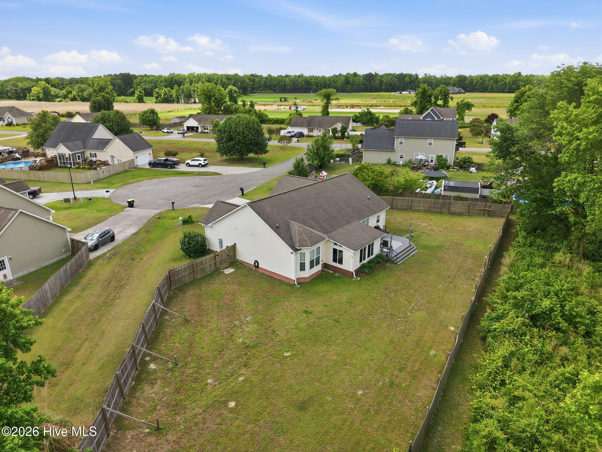 main property photo 14