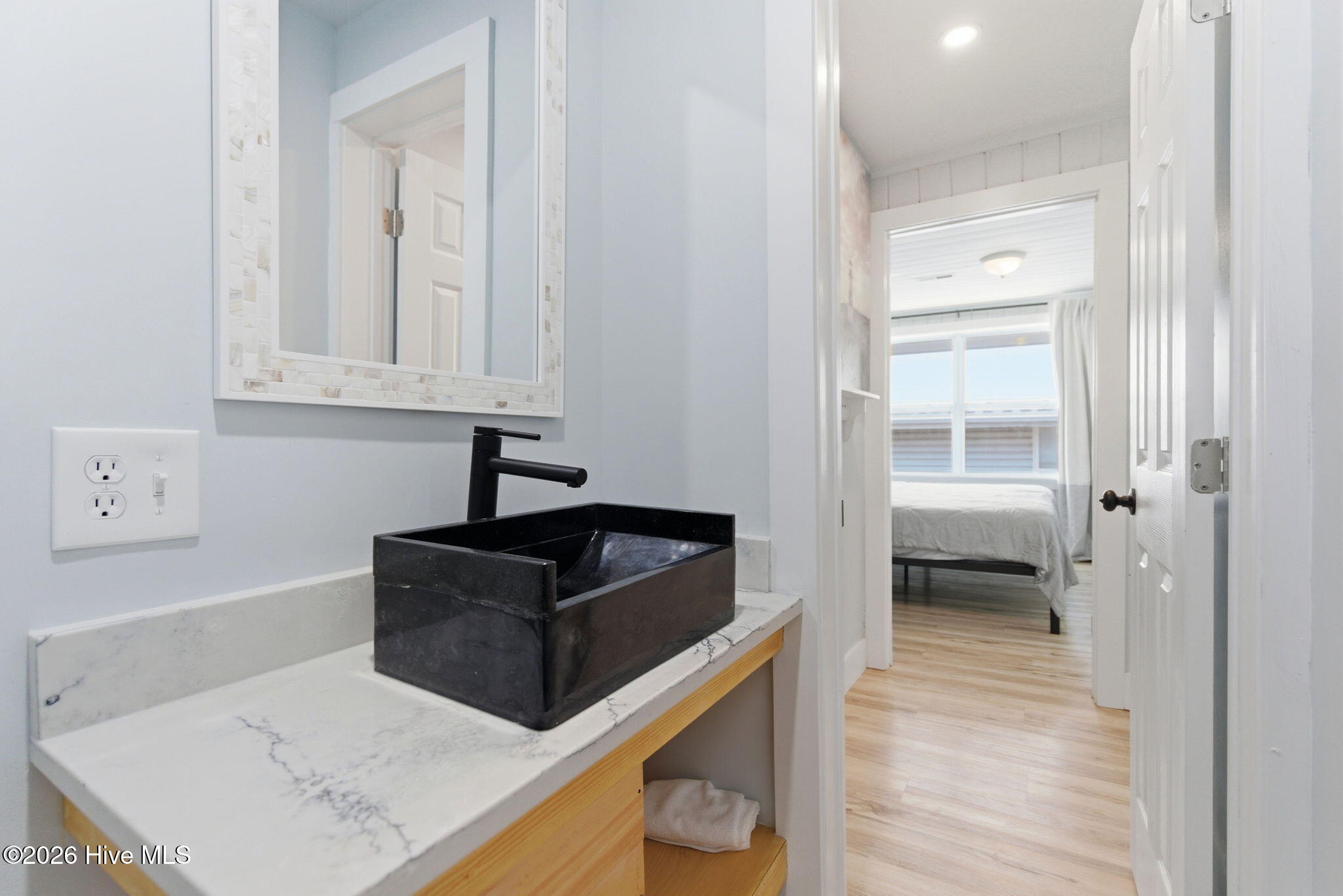 main property photo 202