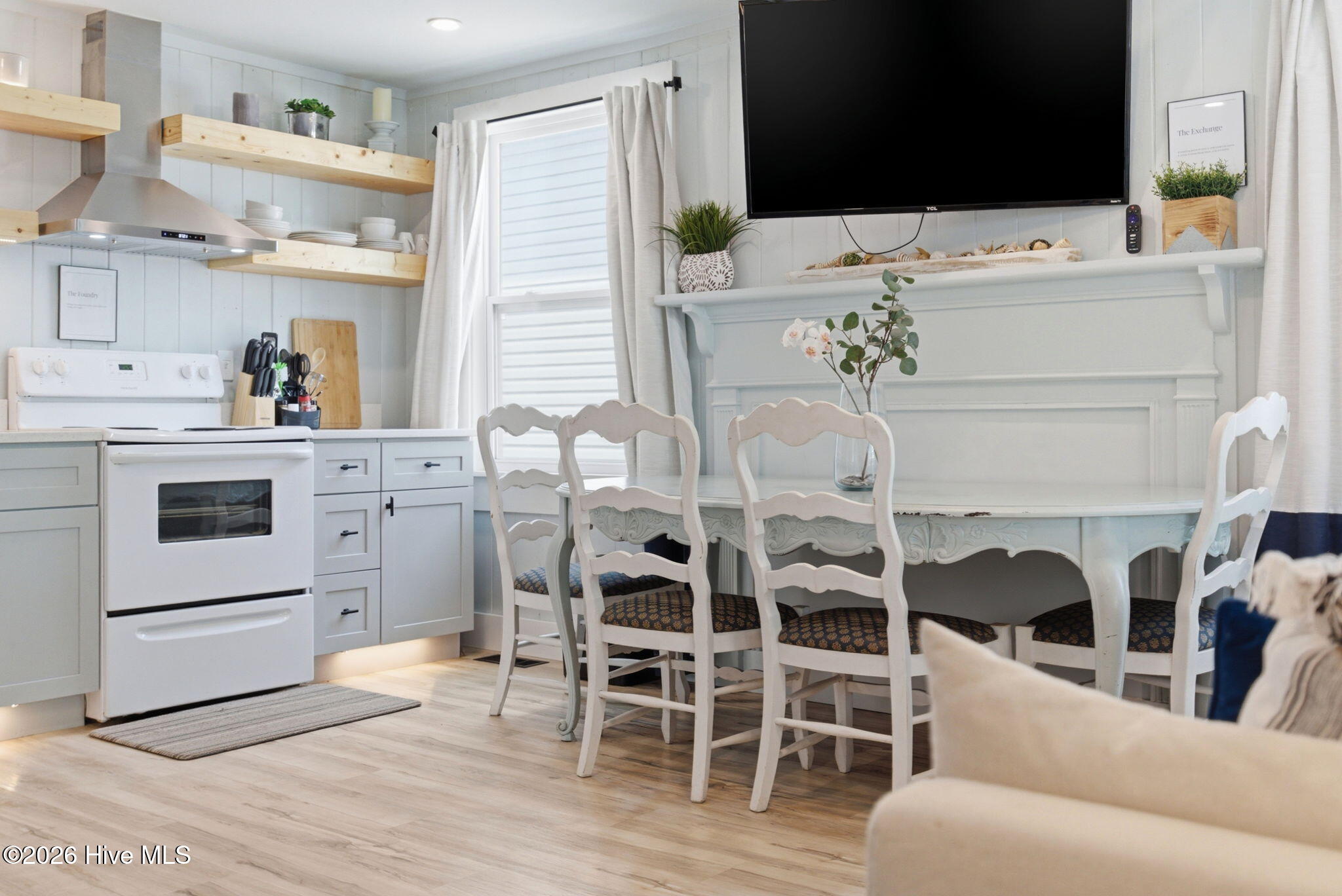 main property photo 211