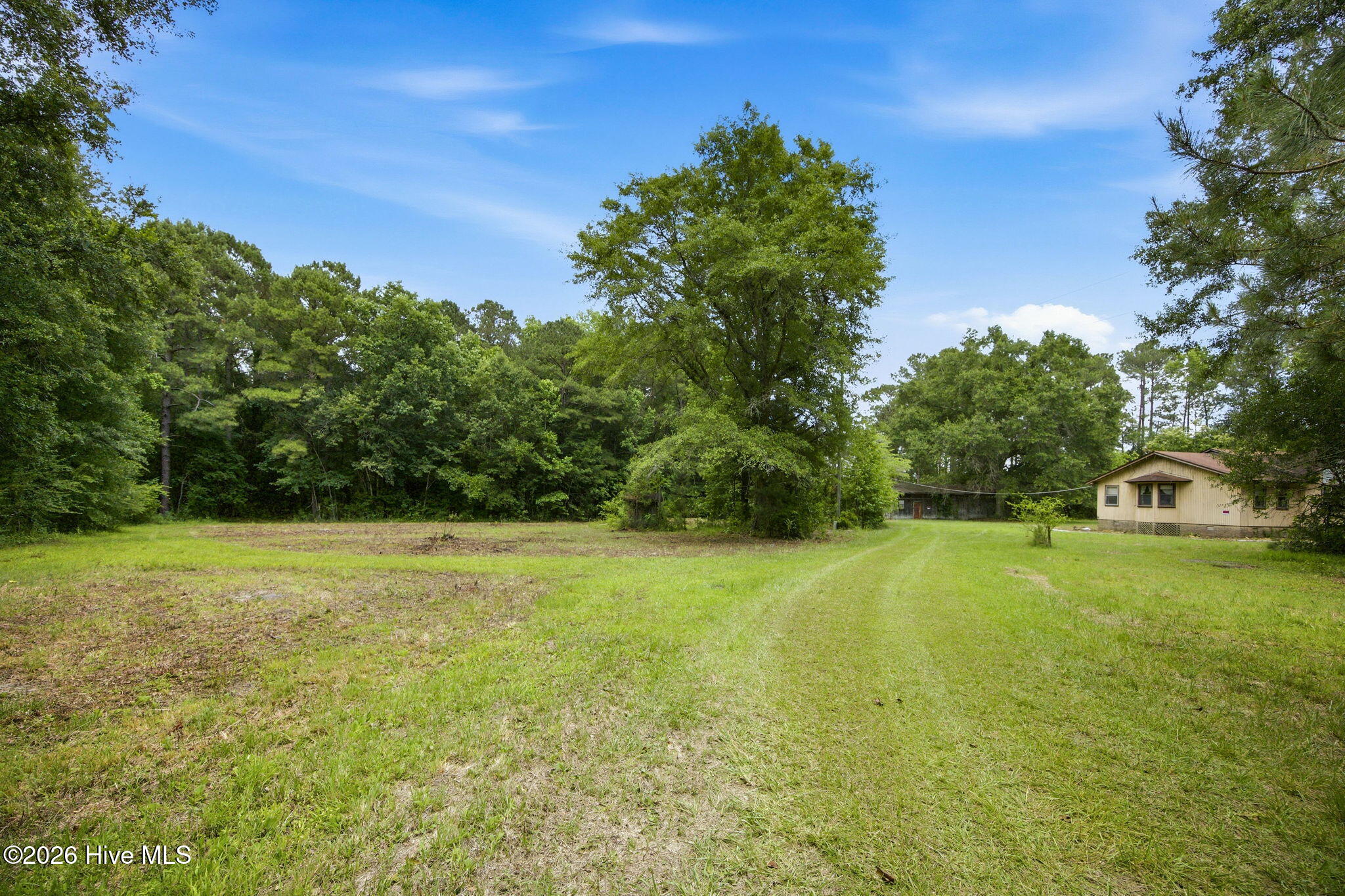 main property photo 11