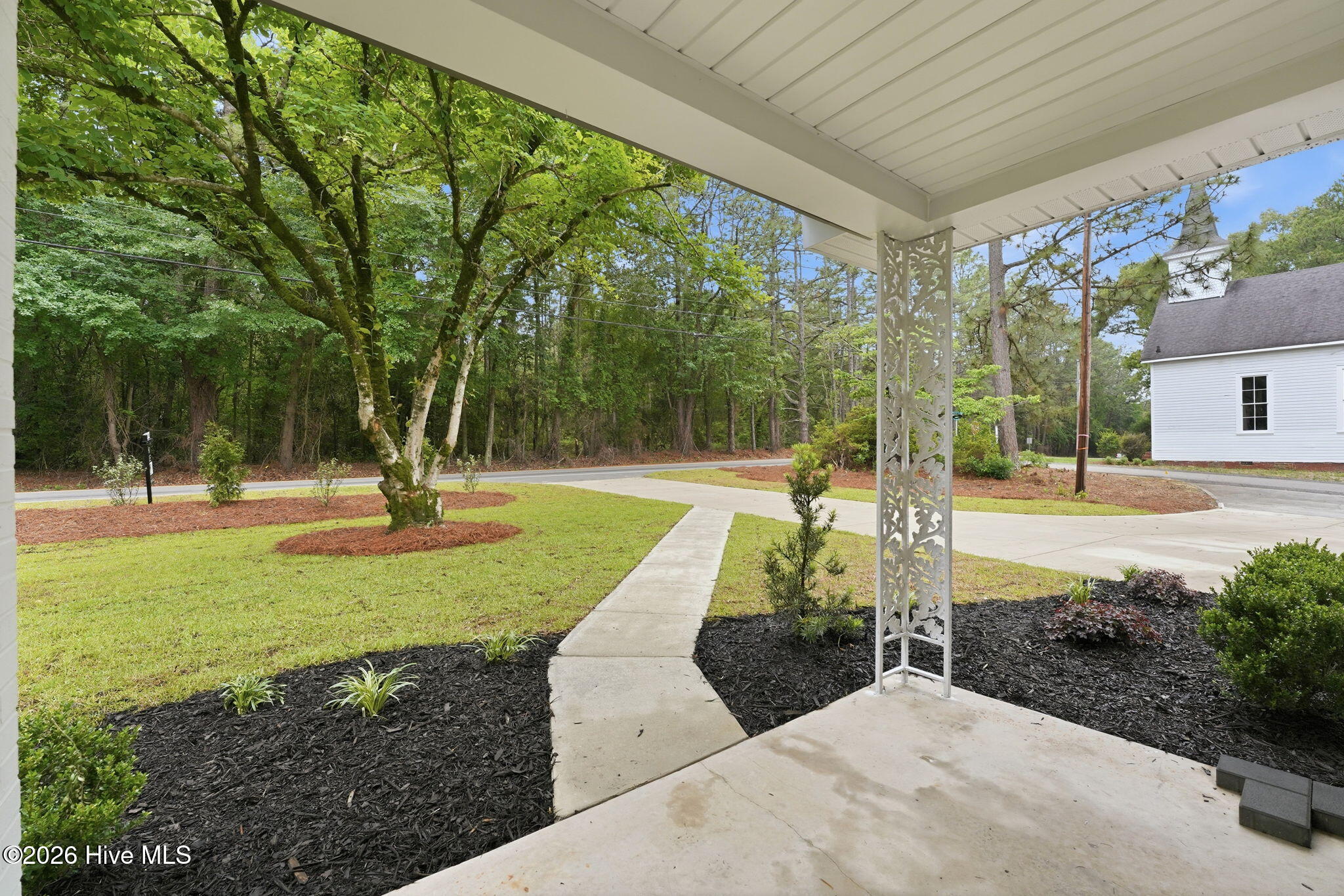 main property photo 3