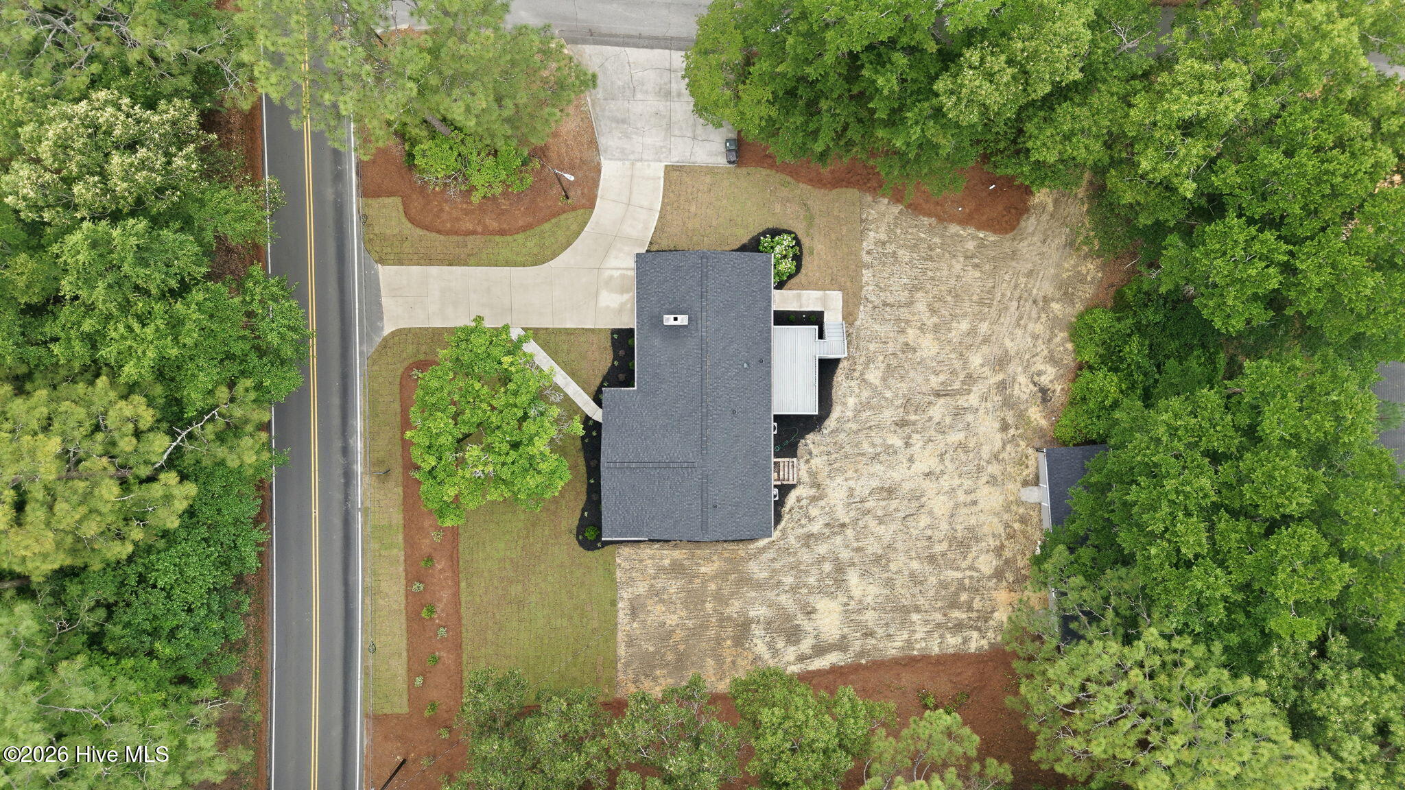 main property photo 50