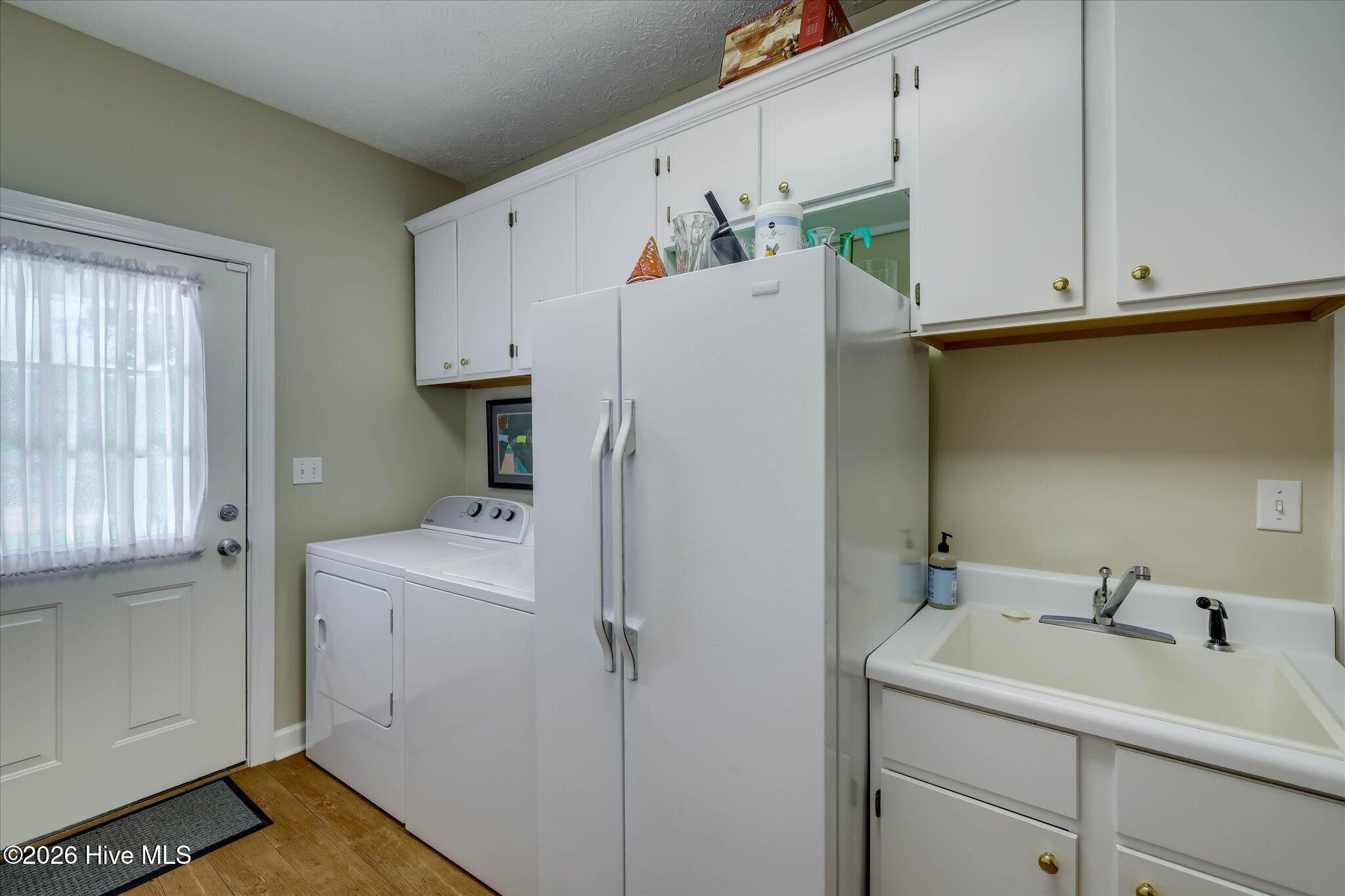 main property photo 51